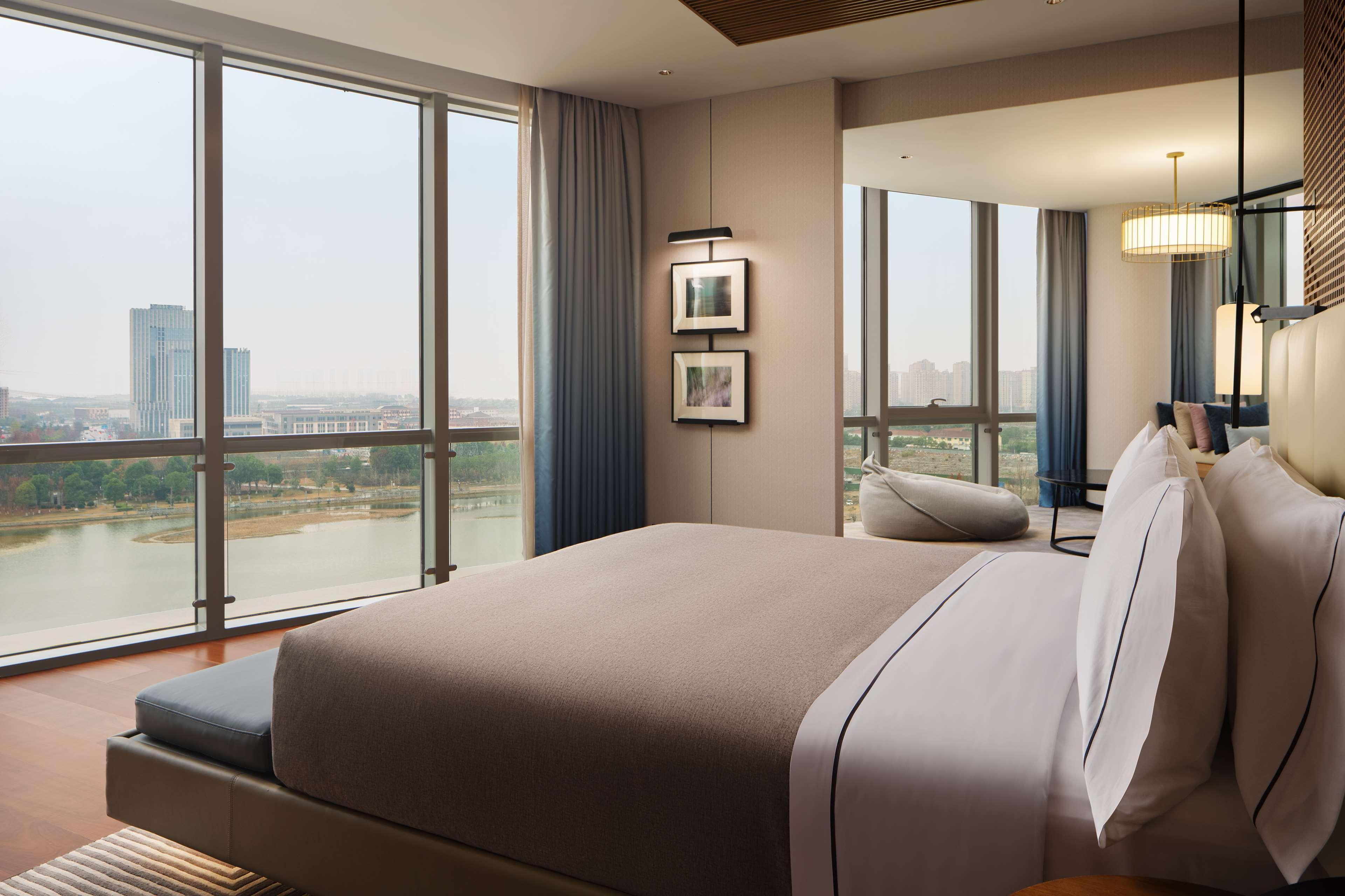 Suite Premium King Bed