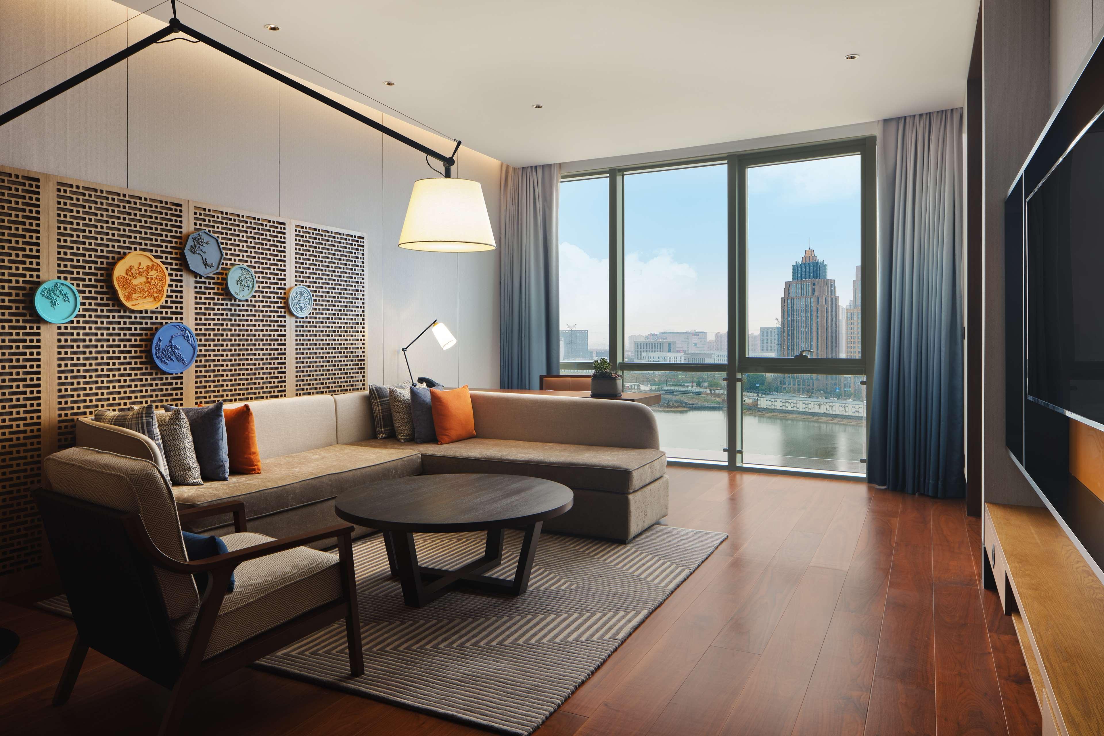 Suite Premium King Bed