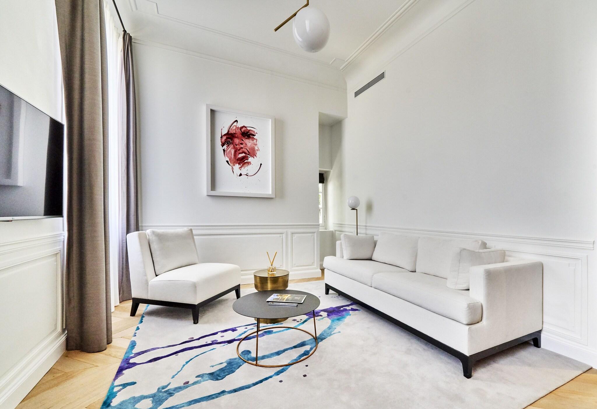 Suite Queen Size Bed