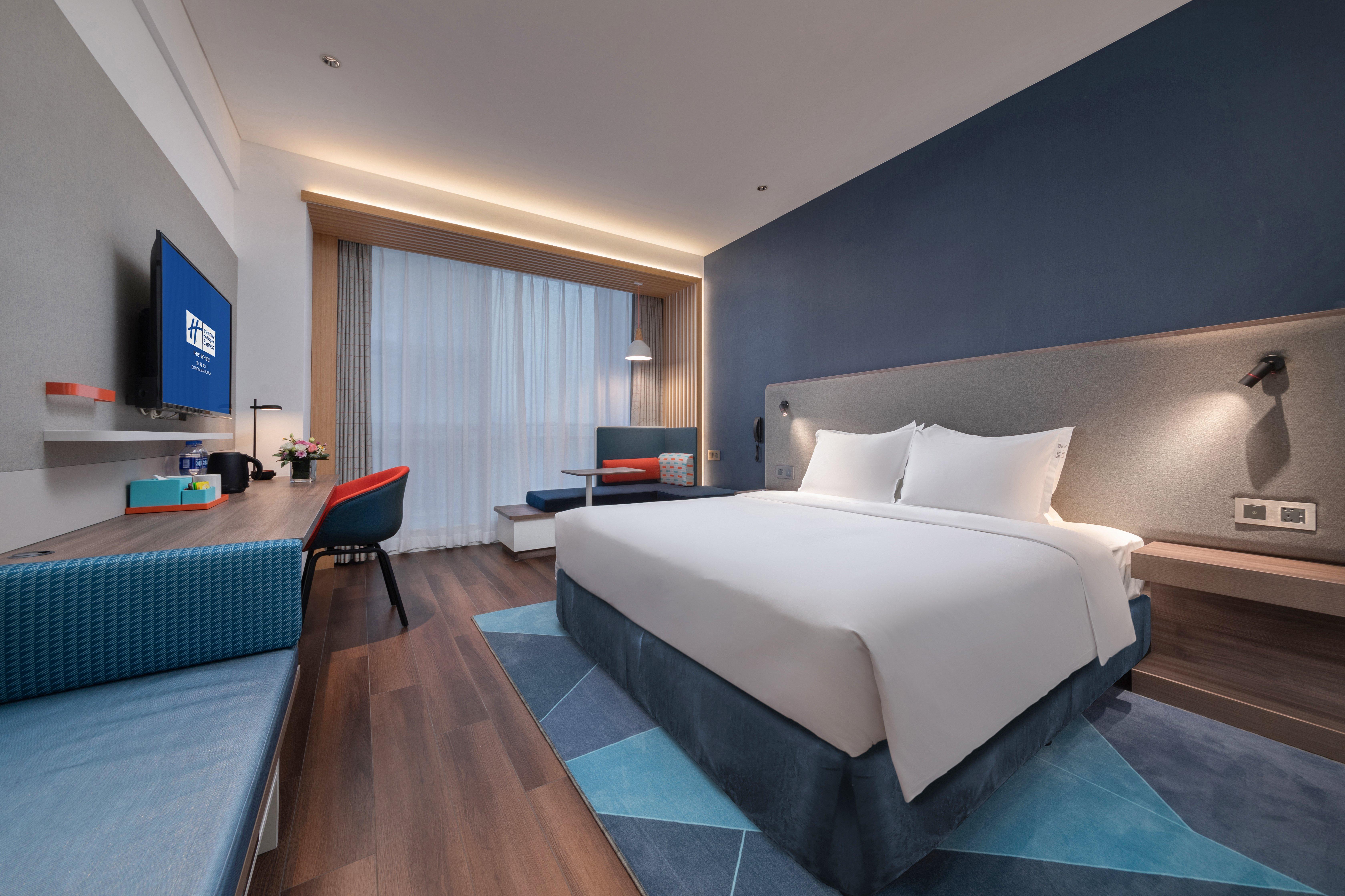 Double King Size Bed