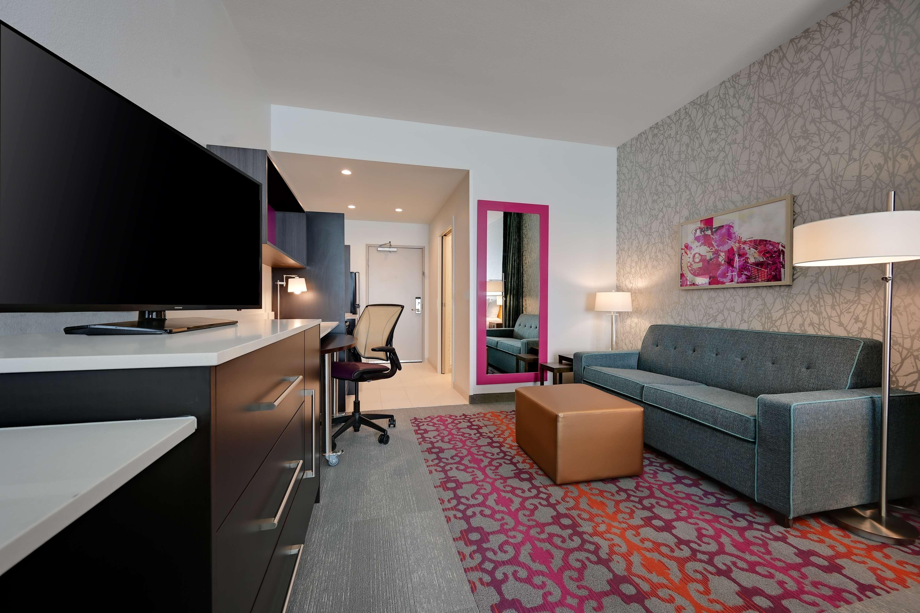 Studio King Size Bed