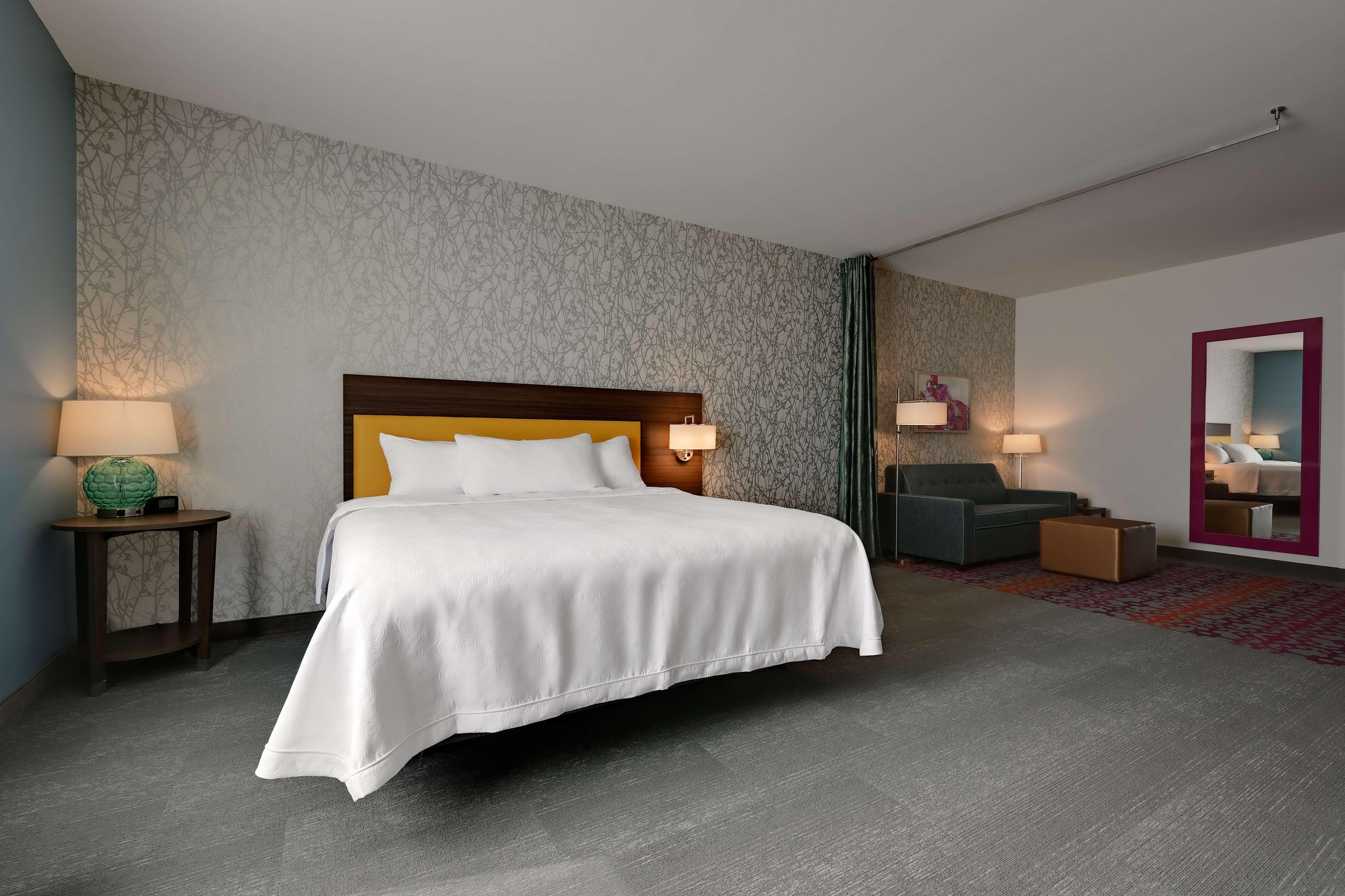 Studio King Size Bed