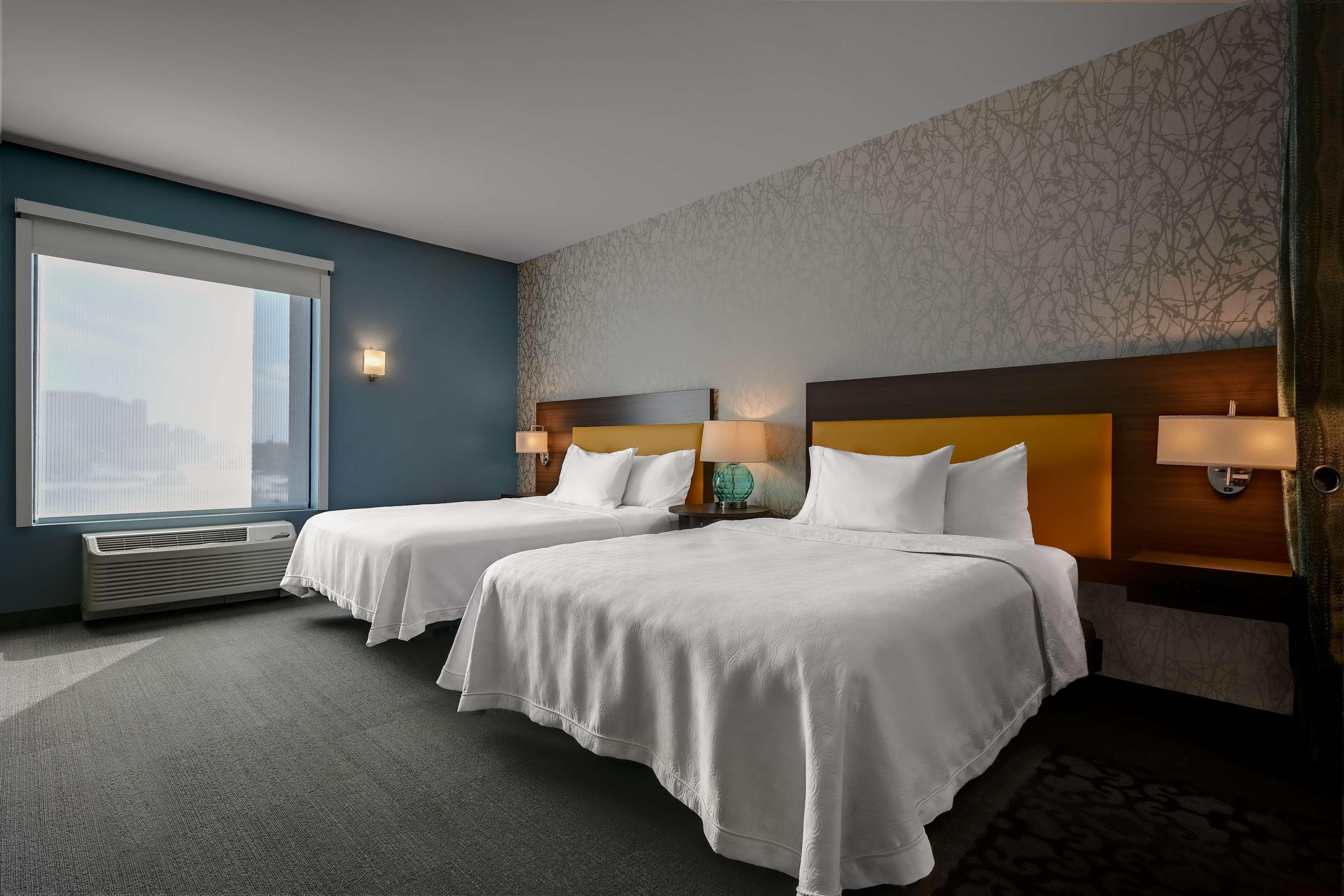 Studio Accessible-two Queen Beds