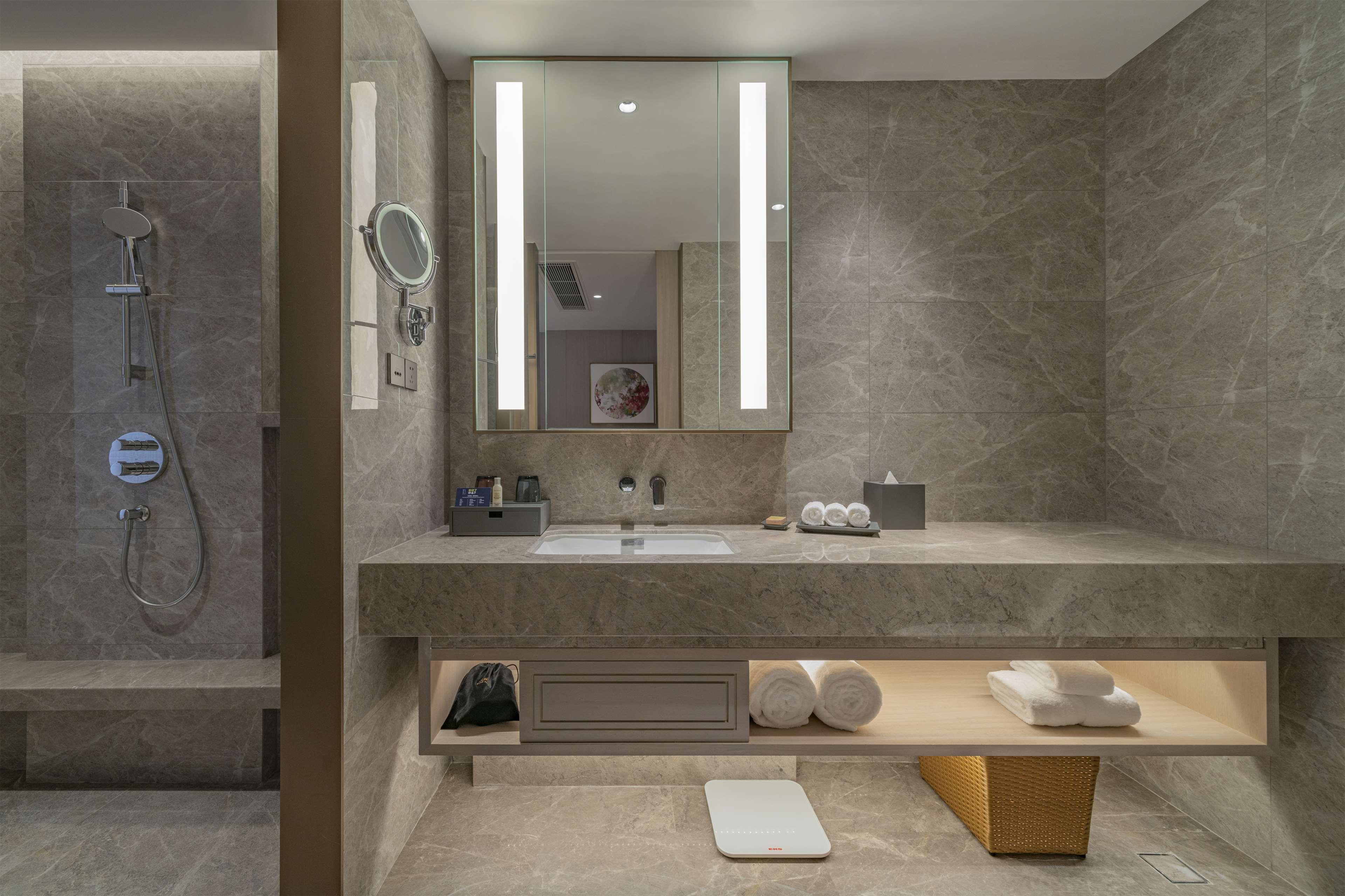 Double Guest Room King Bed