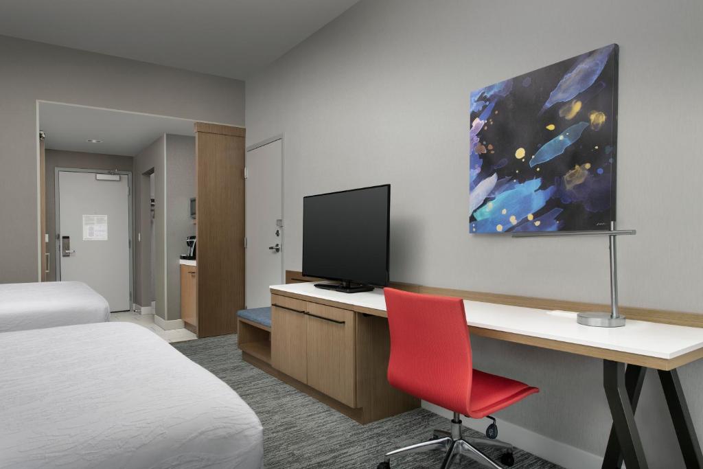 Double Two Queen Beds