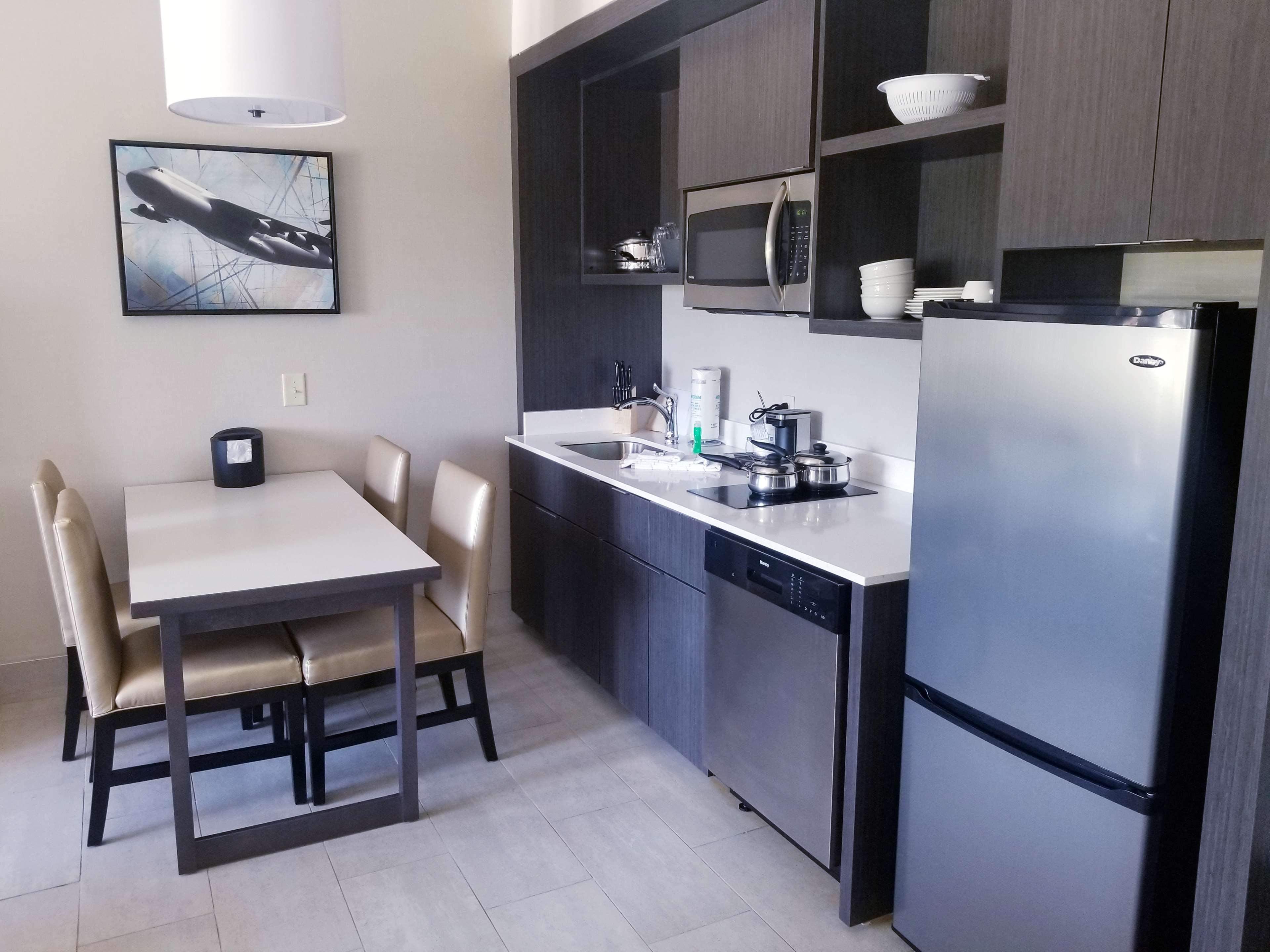 Suite Two Queen Beds