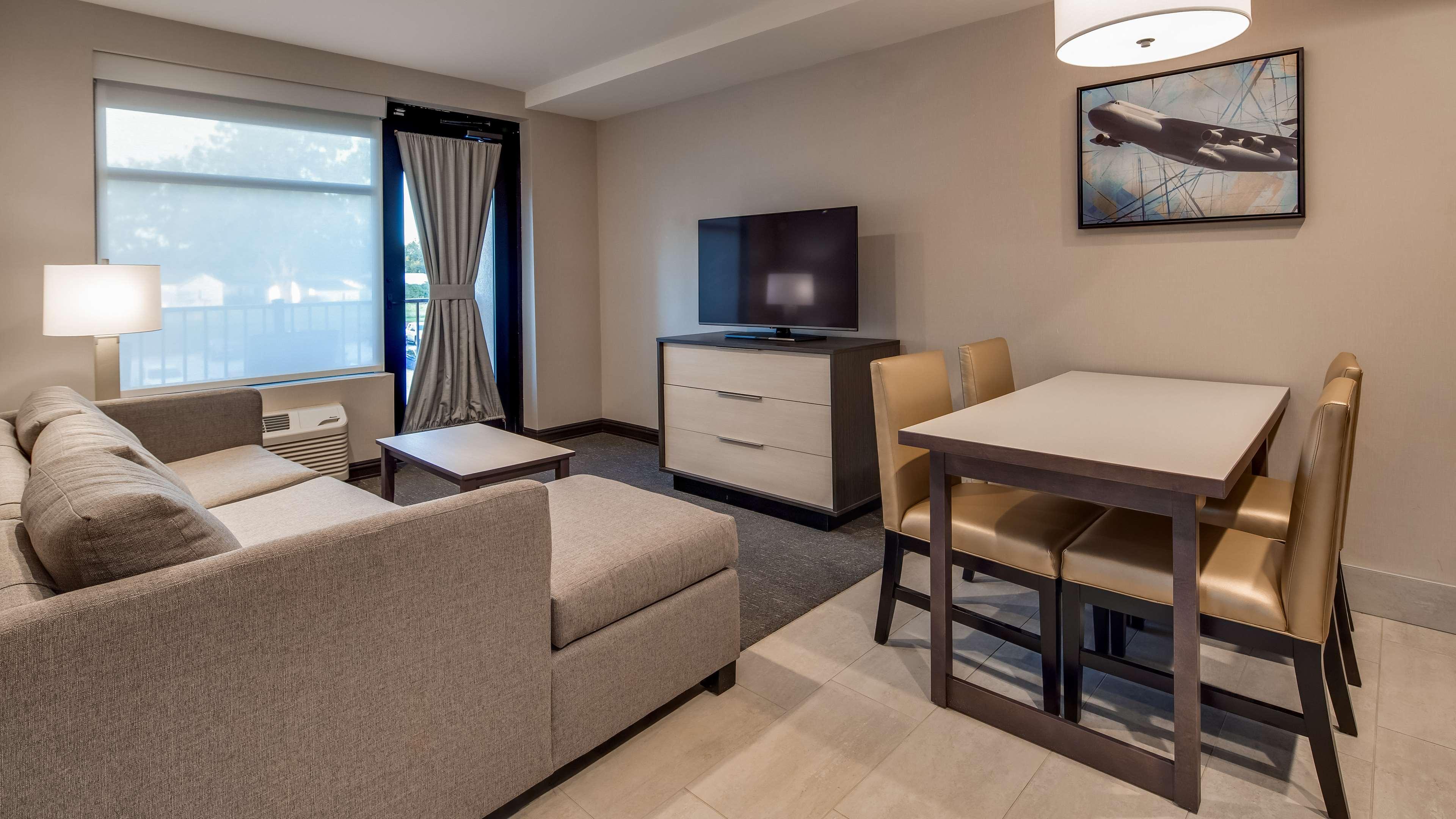 Suite Two Queen Beds