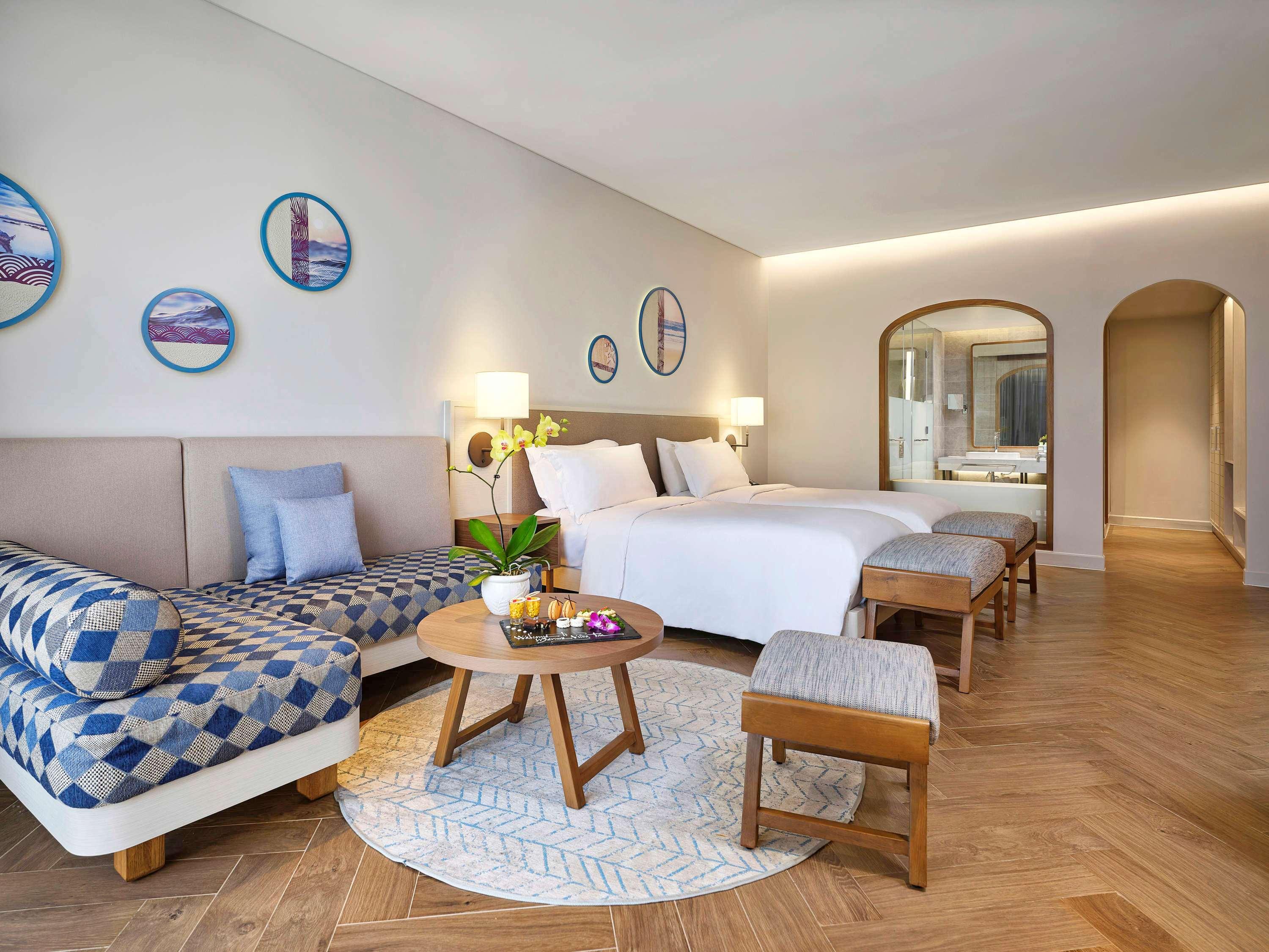 Twin Executive Sea View