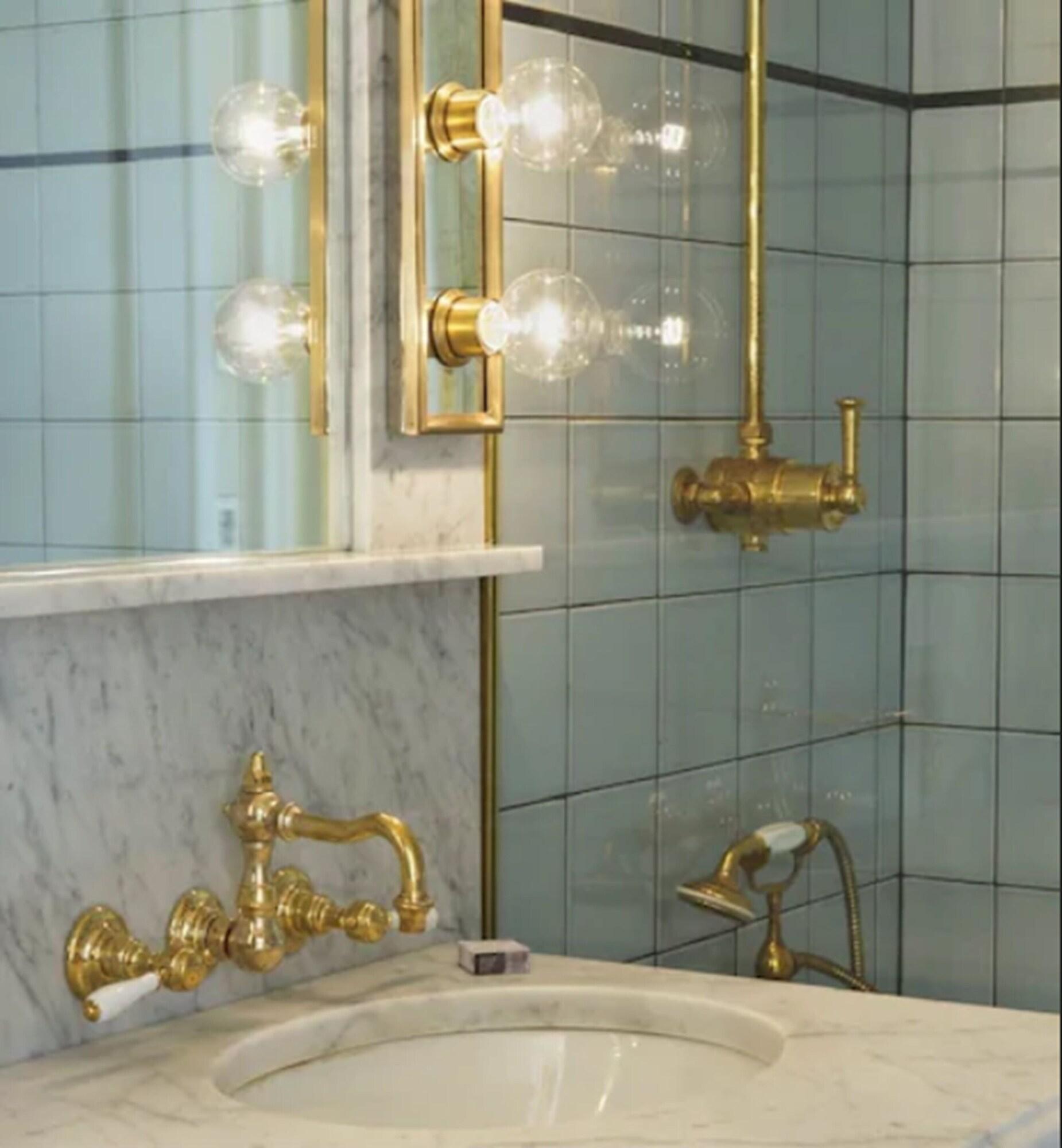 Double Queen Size Bed