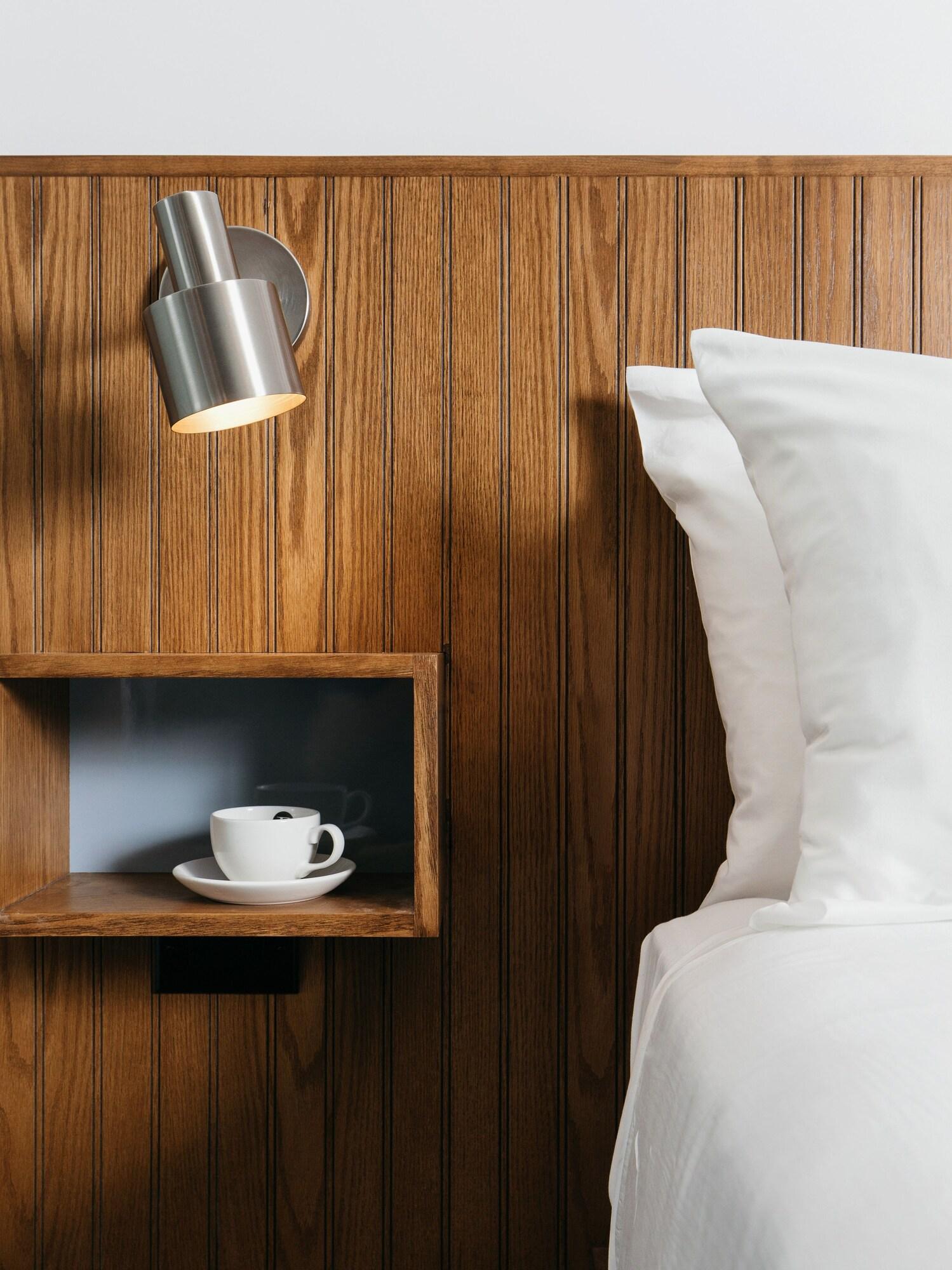 Double Deluxe King Bed