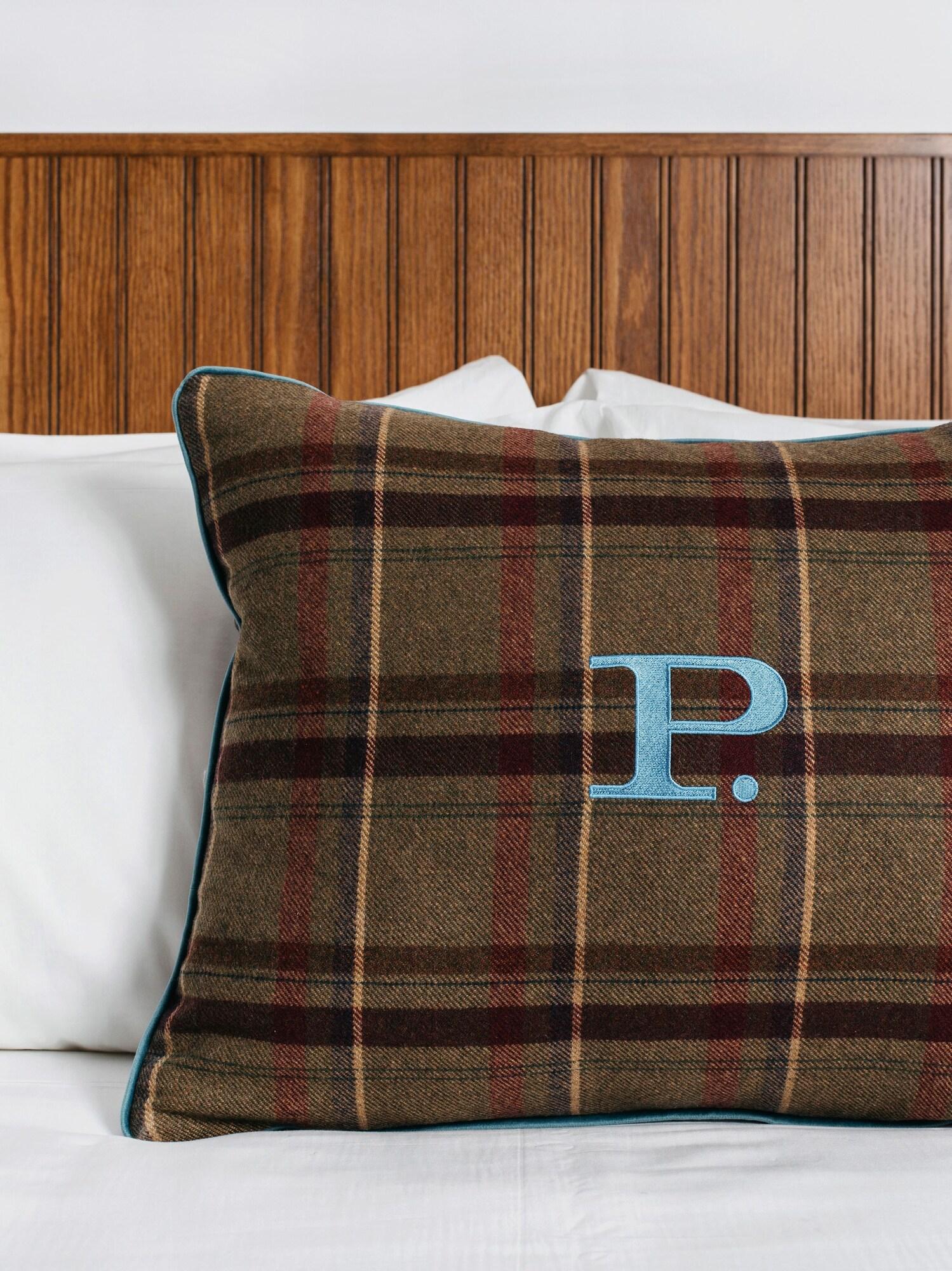 Double Deluxe King Bed