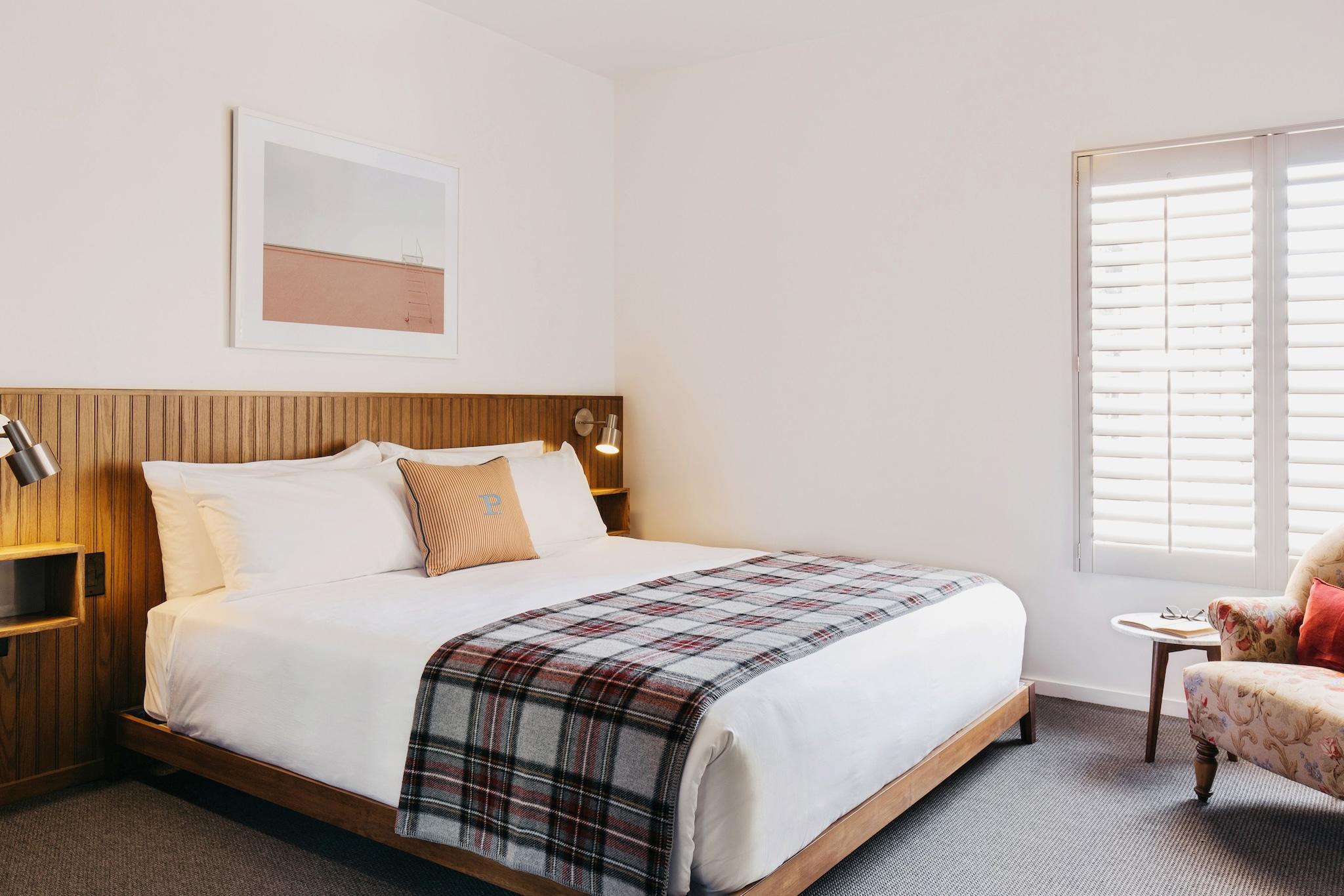 Double Deluxe King Bed