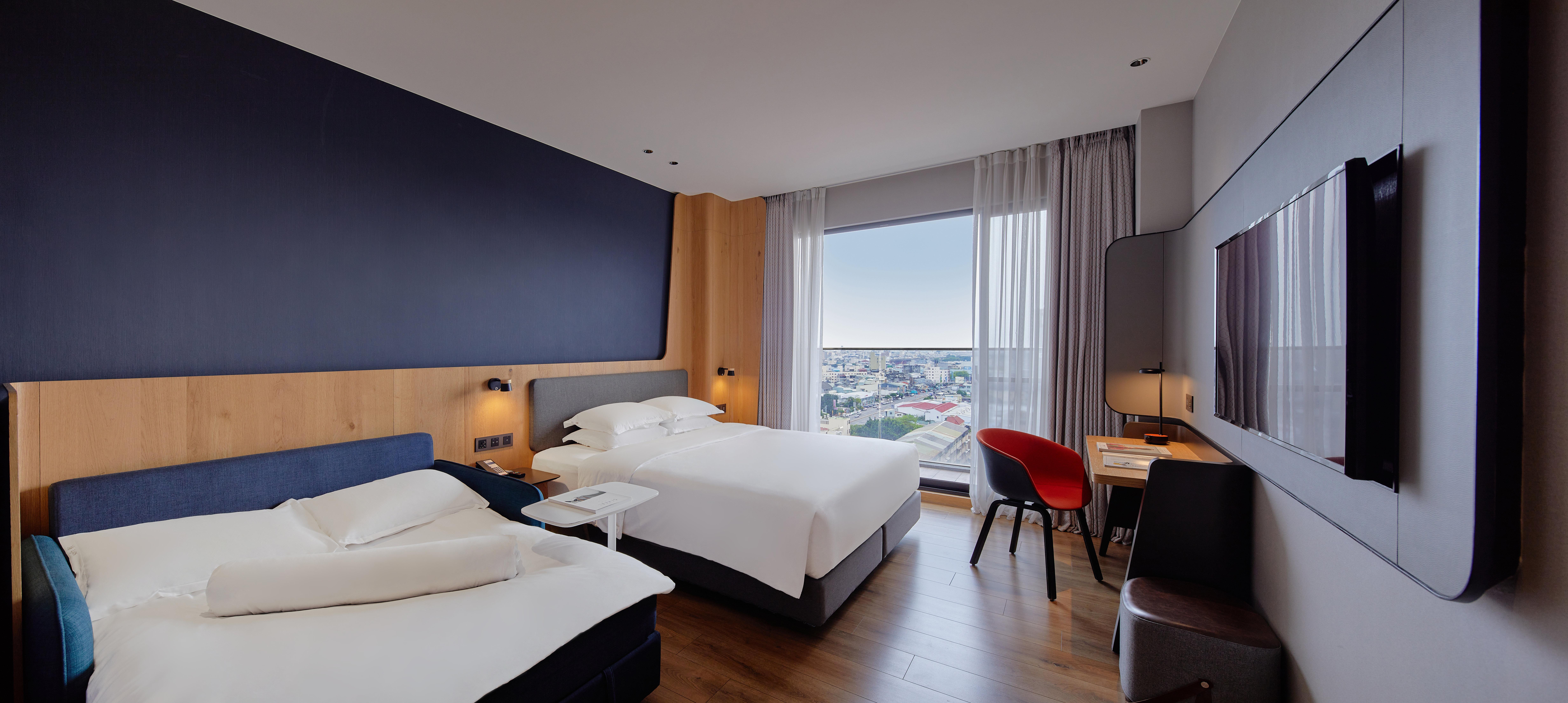 Double Queen Size Bed