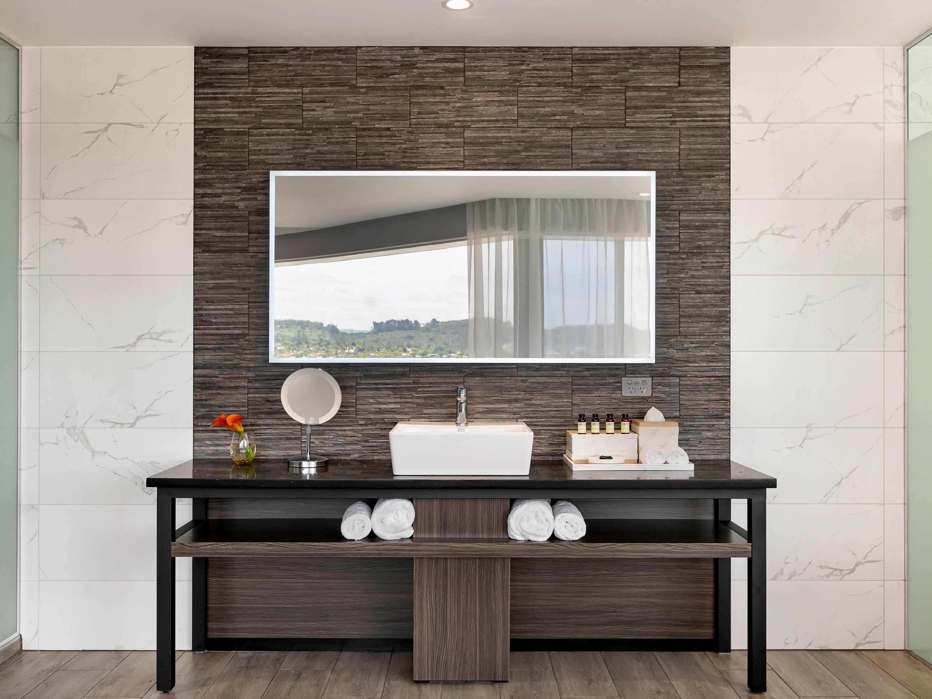 Suite Superior City View