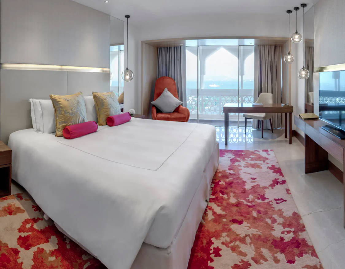 Double Sea View King Bed