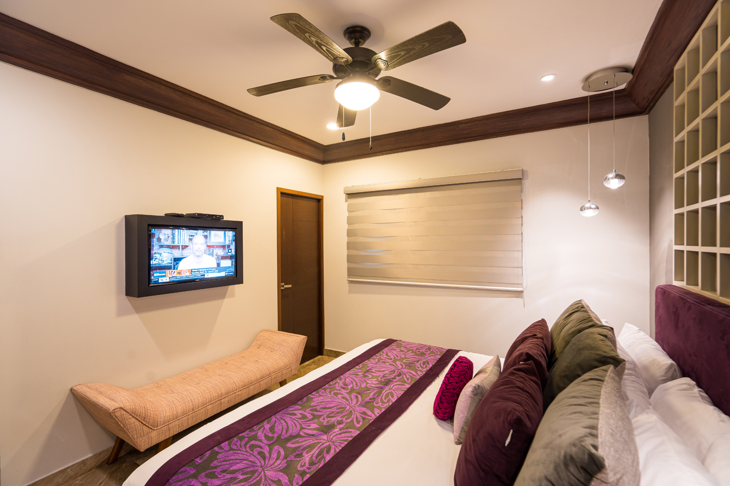 Suite Ocean View King Bed