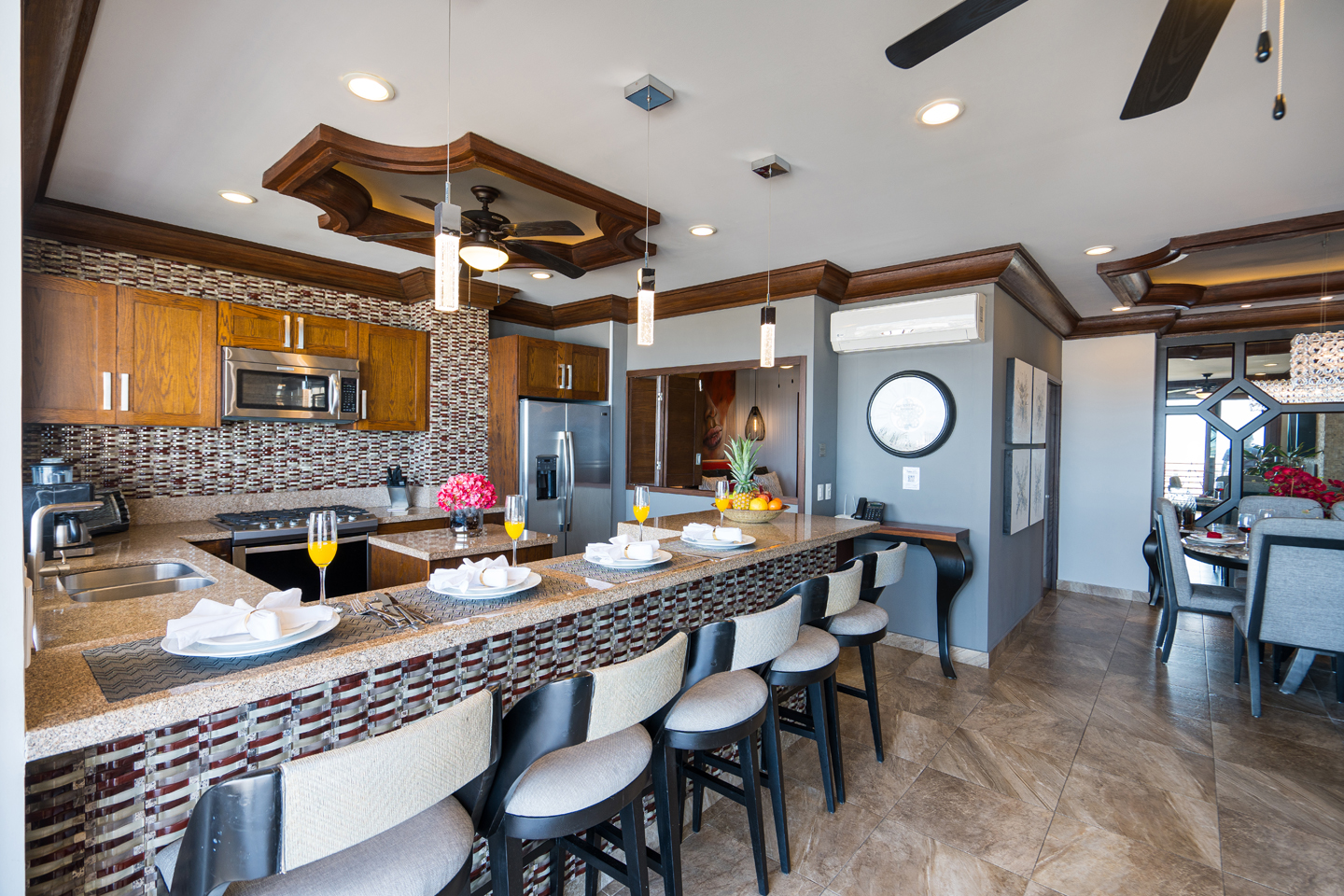 Suite Ocean View King Bed