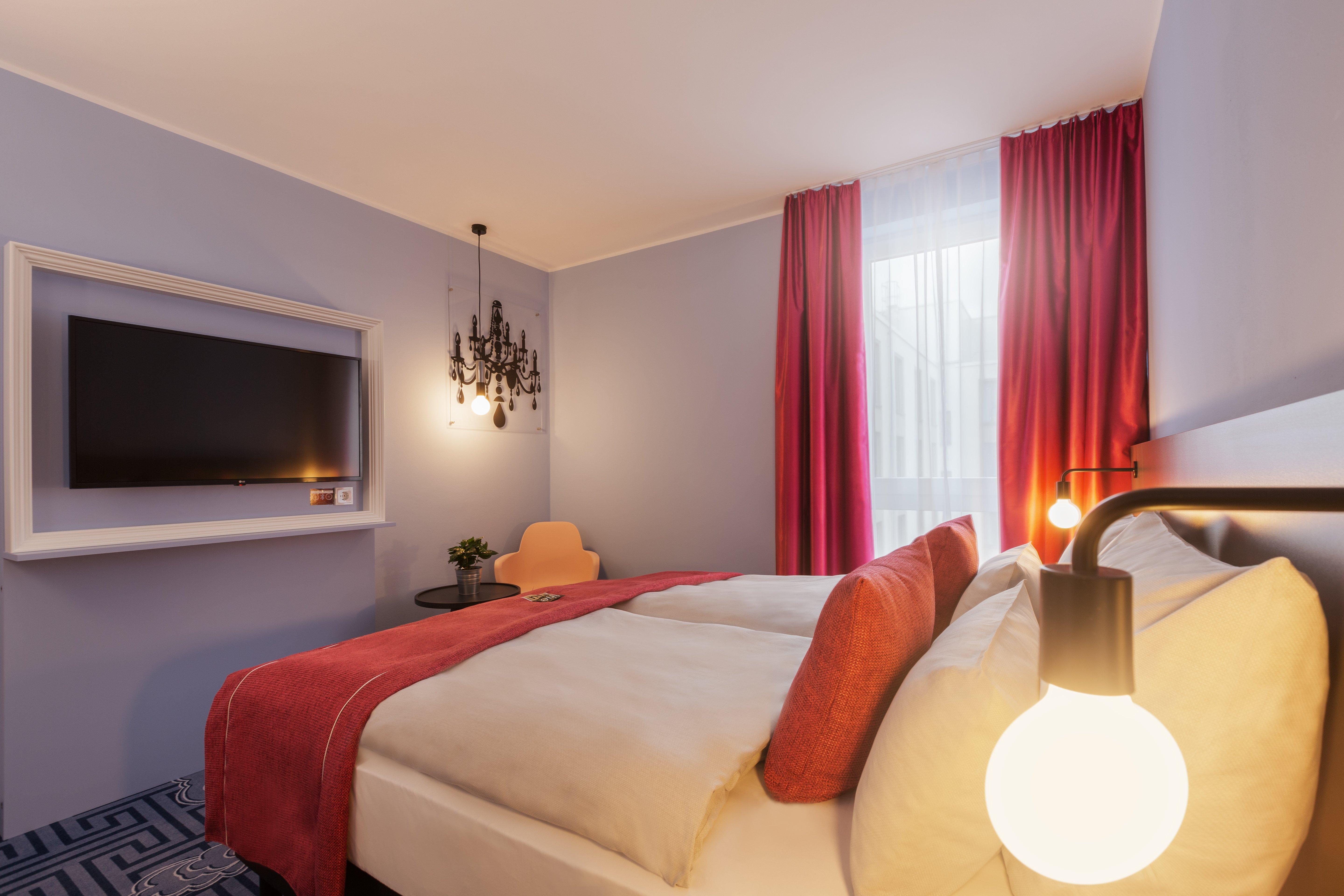 Double Queen Size Bed