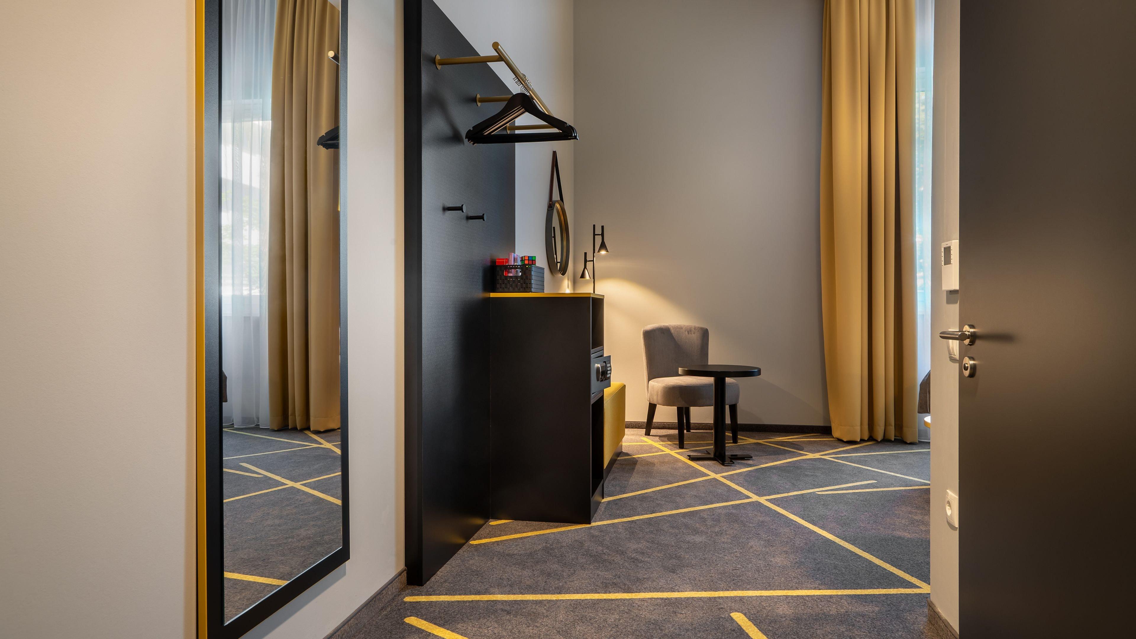 Double Queen Size Bed