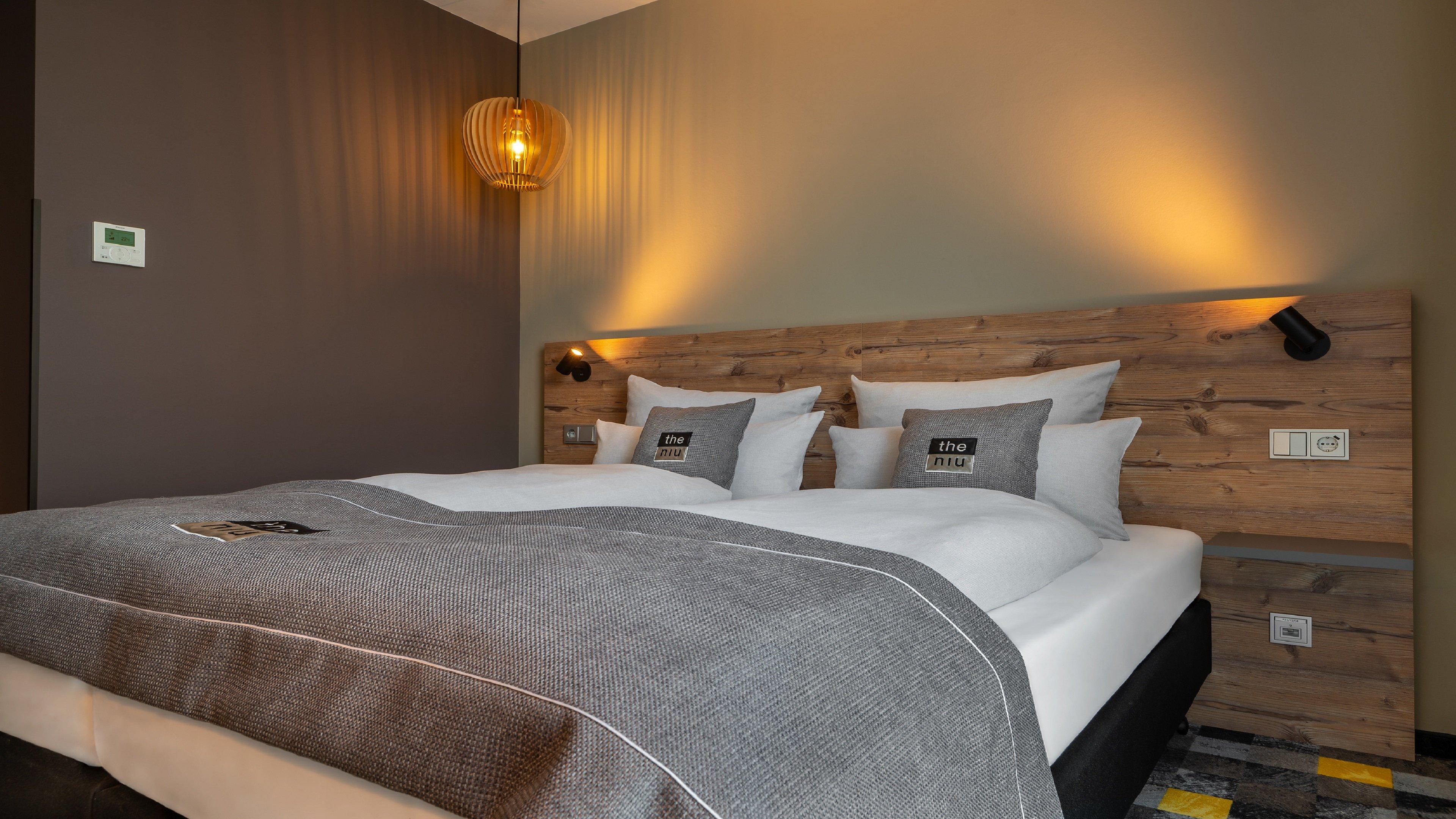 Double Premium Queen Bed