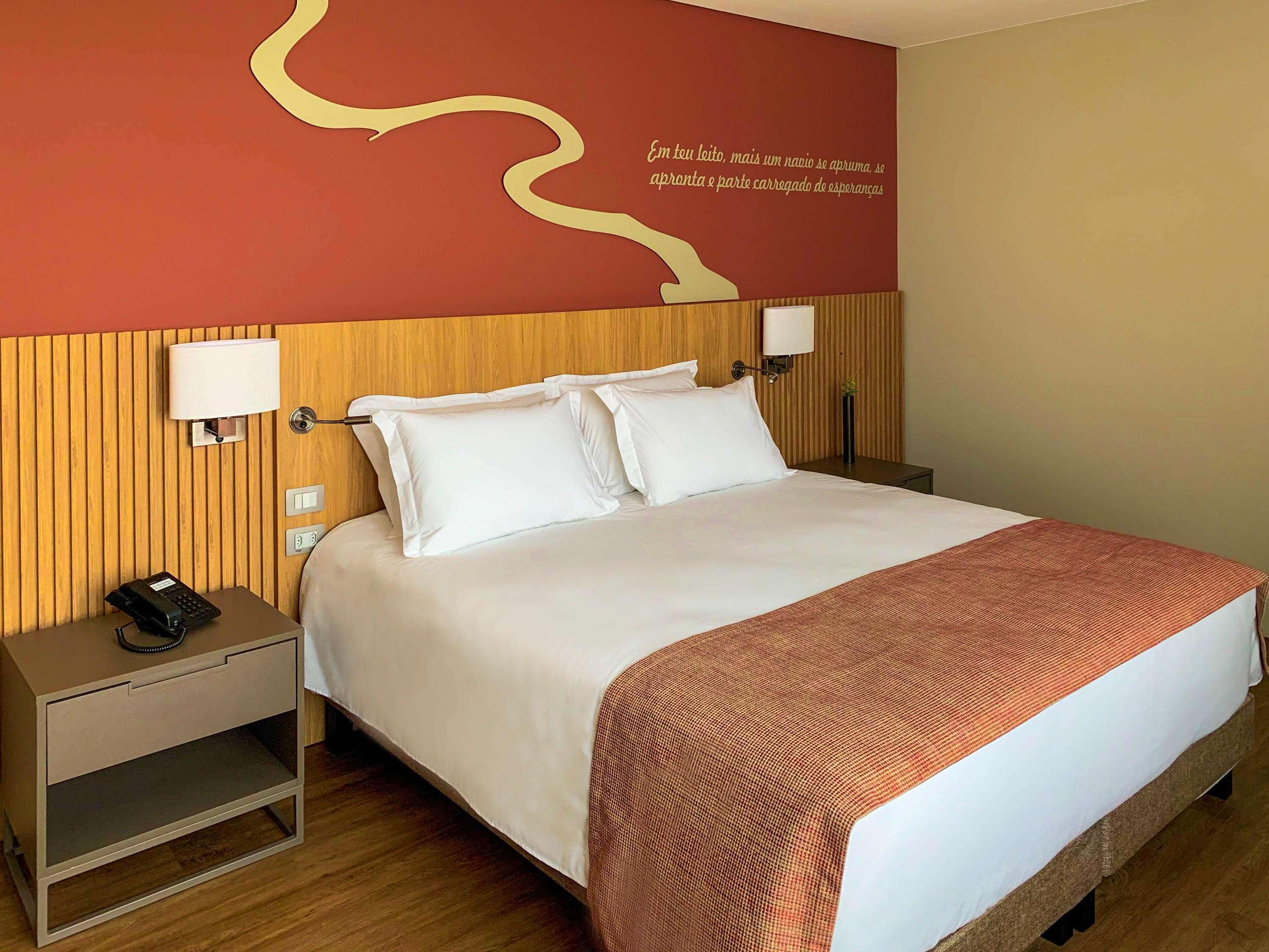 Apartment Queen Size Bed