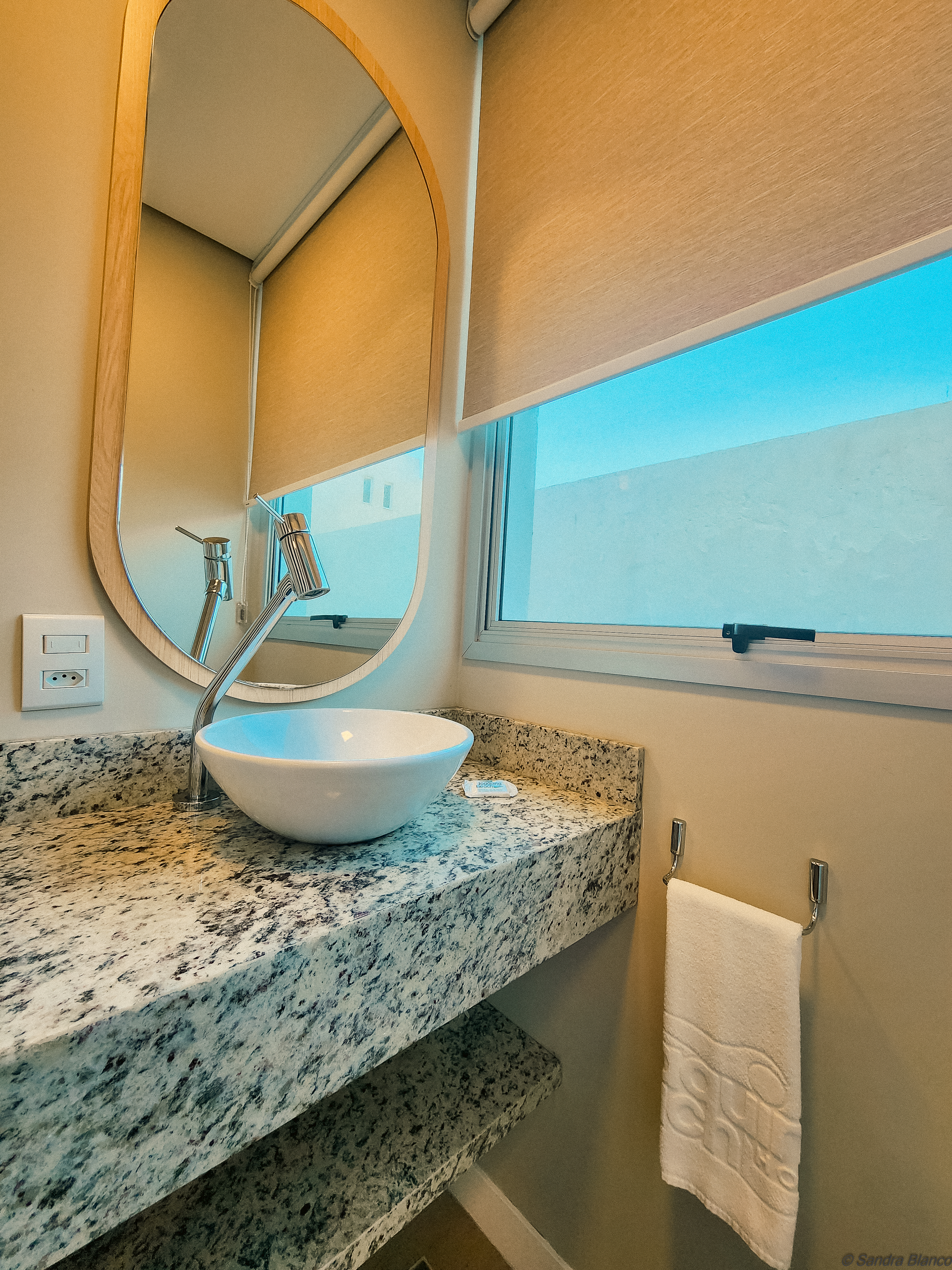 Double Queen Size Bed