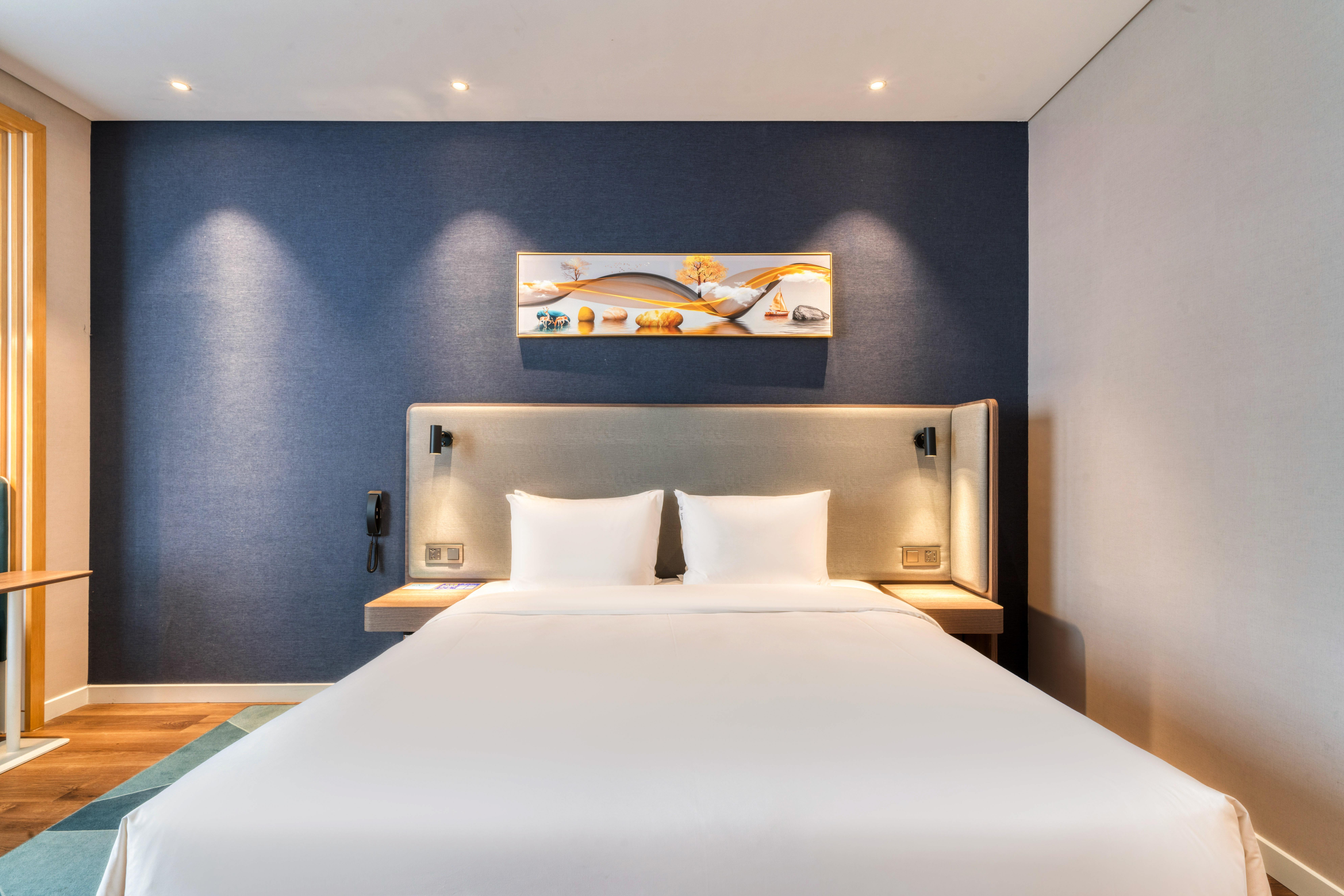 Double King Size Bed