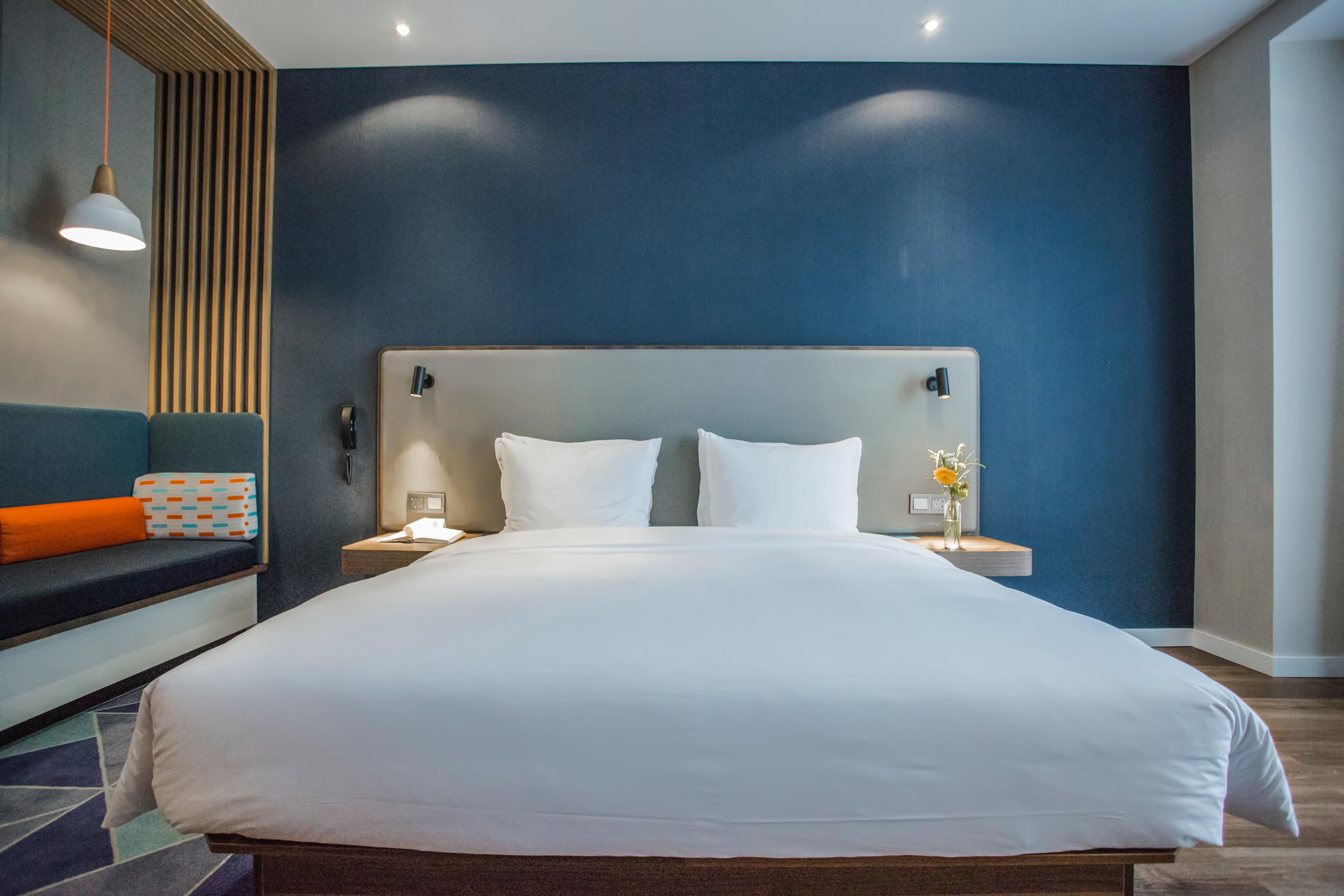 Double King Size Bed