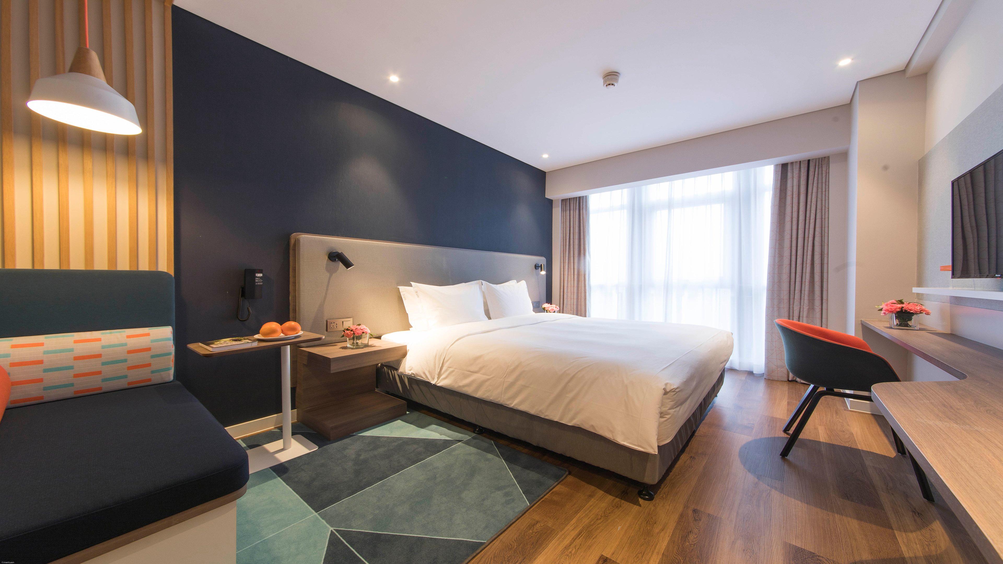 Double King Size Bed