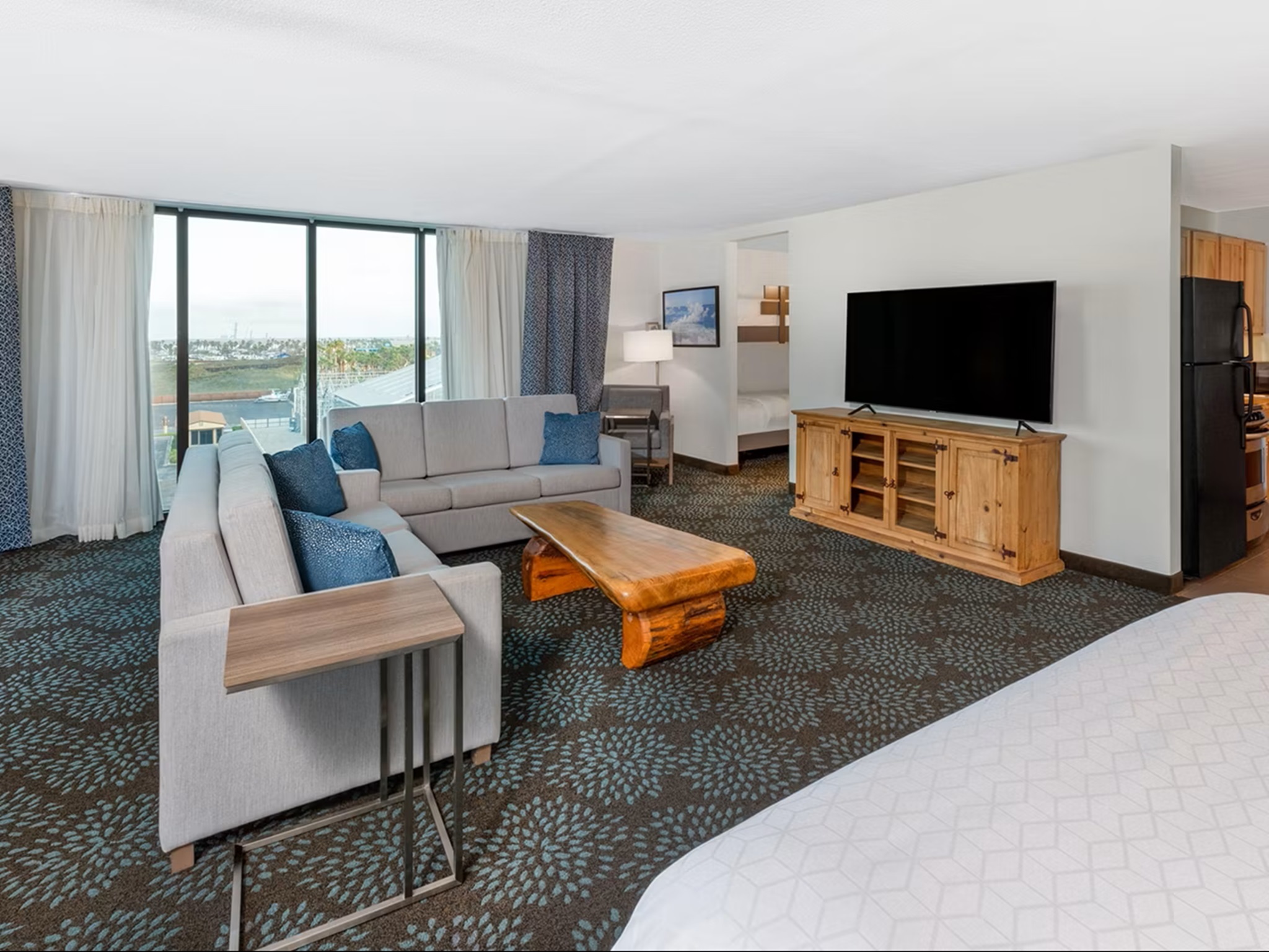 Suite King Bed One Bedroom 