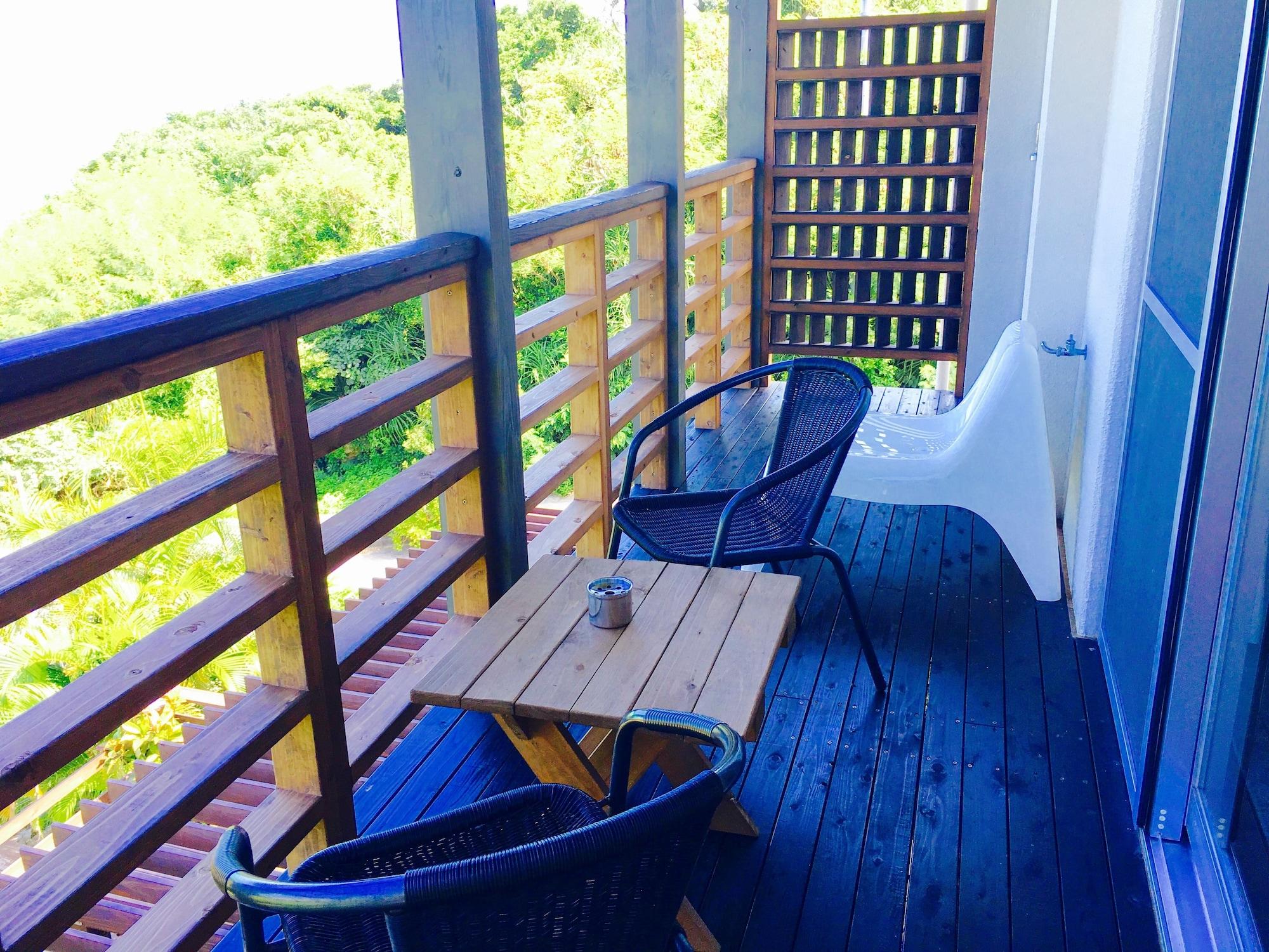 Triple Ocean View King Bed