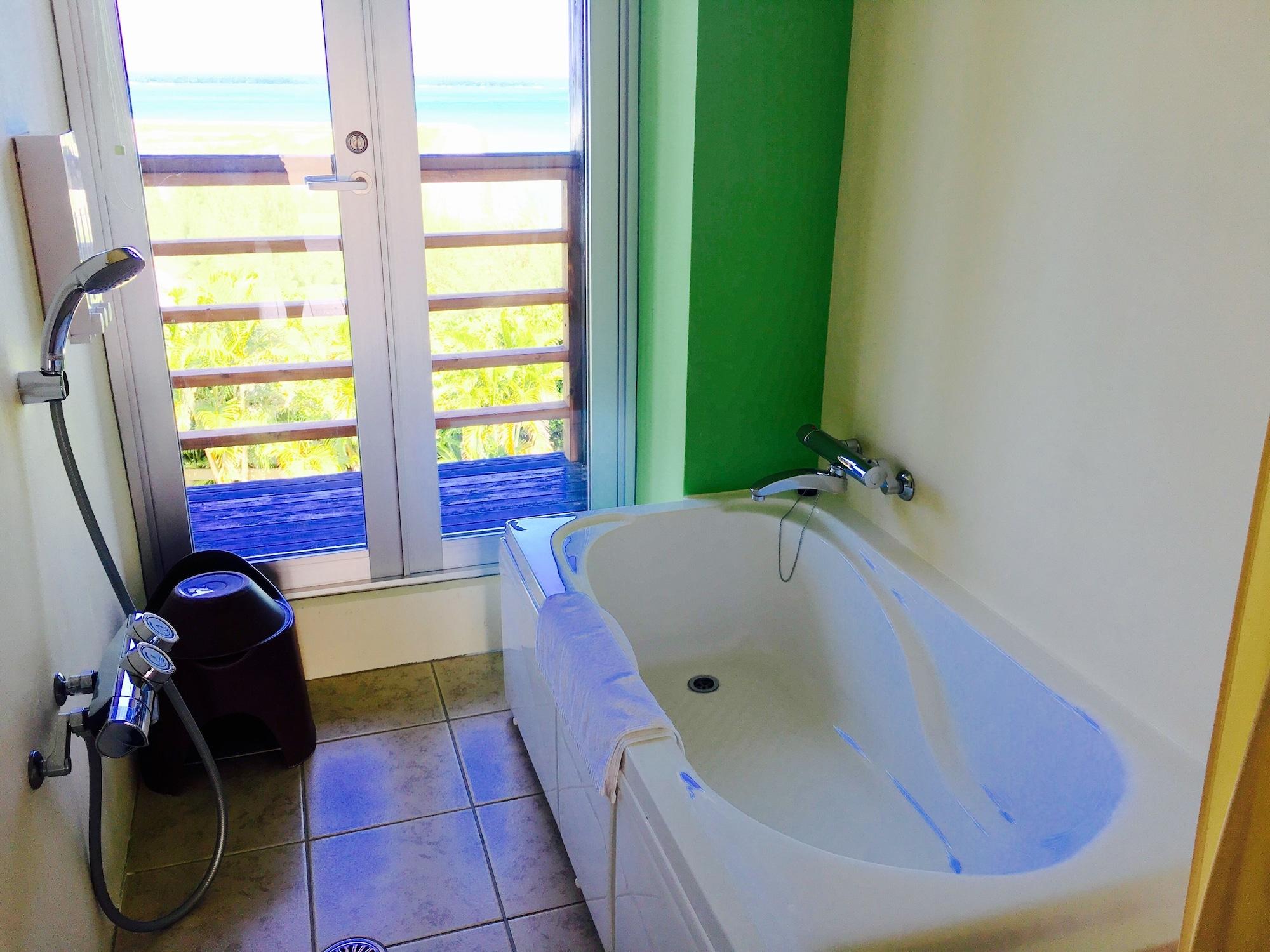 Triple Ocean View King Bed