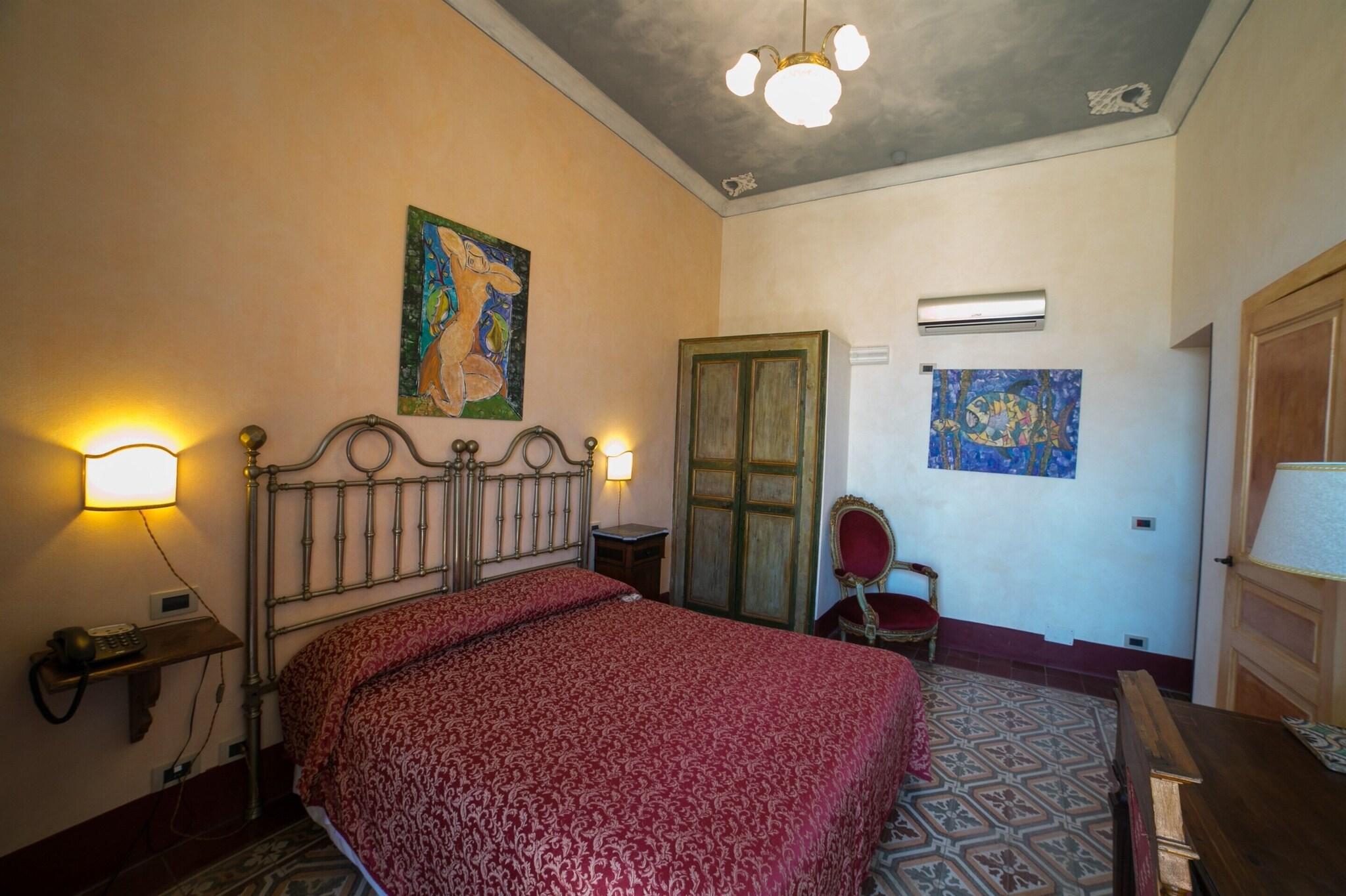 Double Classic Queen Bed