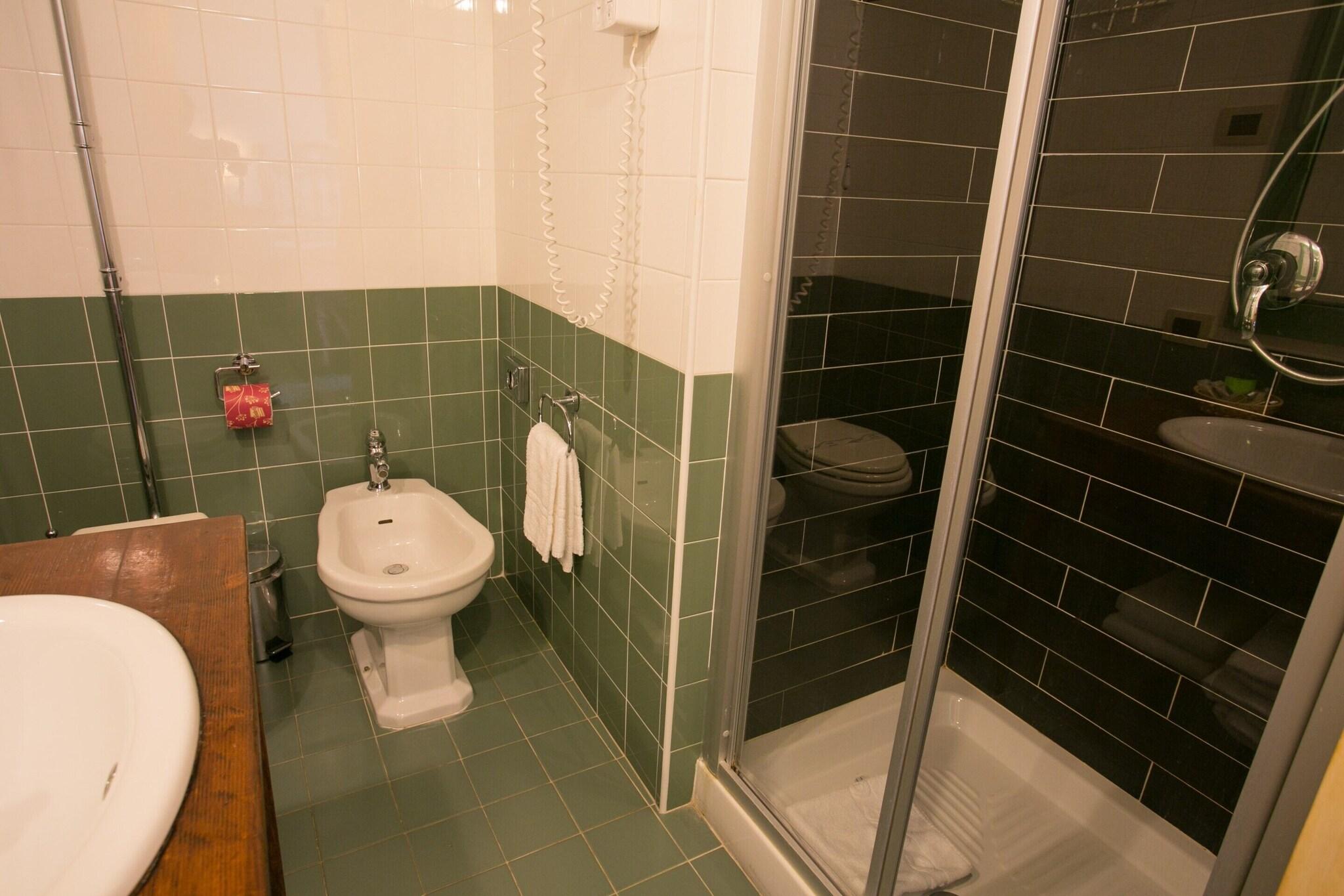 Double Classic Queen Bed