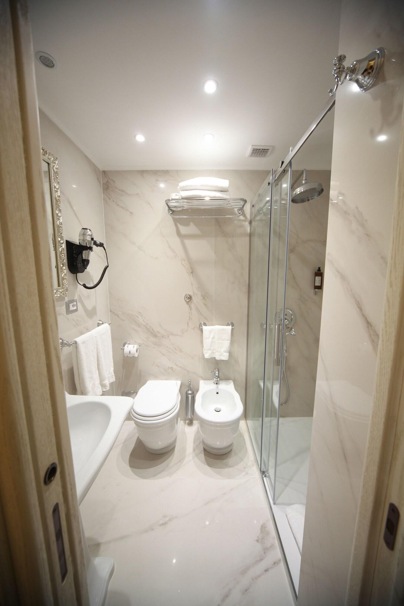 Double Queen Size Bed