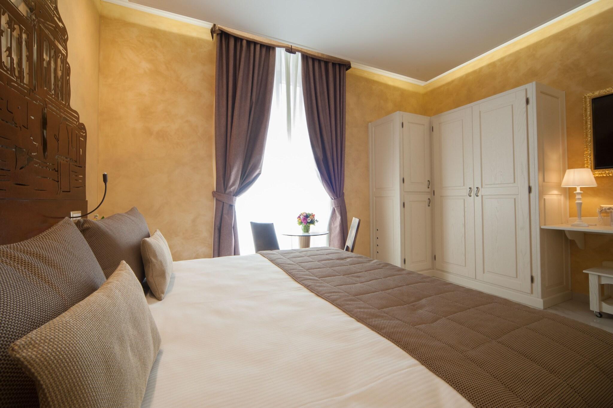 Triple Deluxe Two Beds