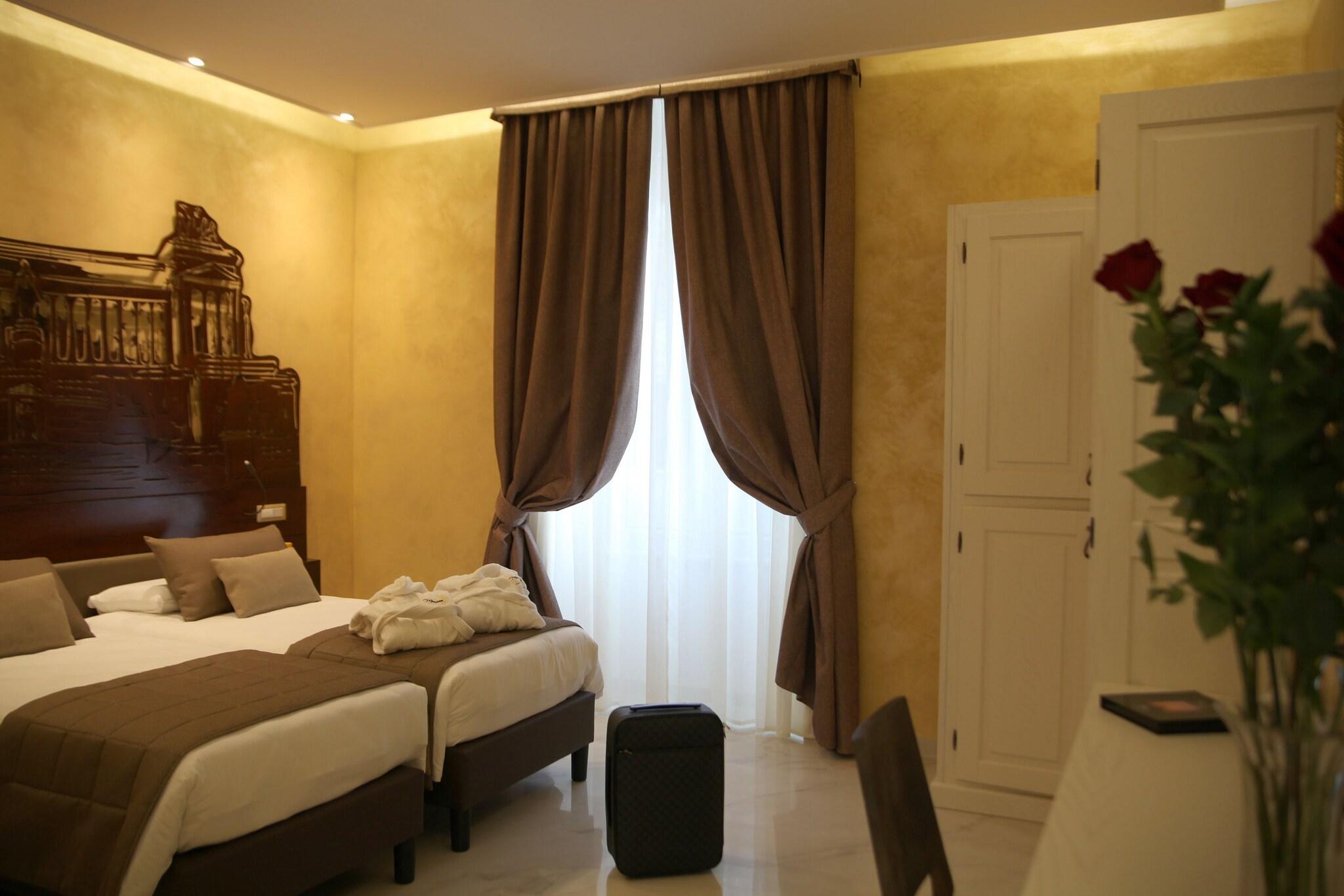 Triple Deluxe Two Beds