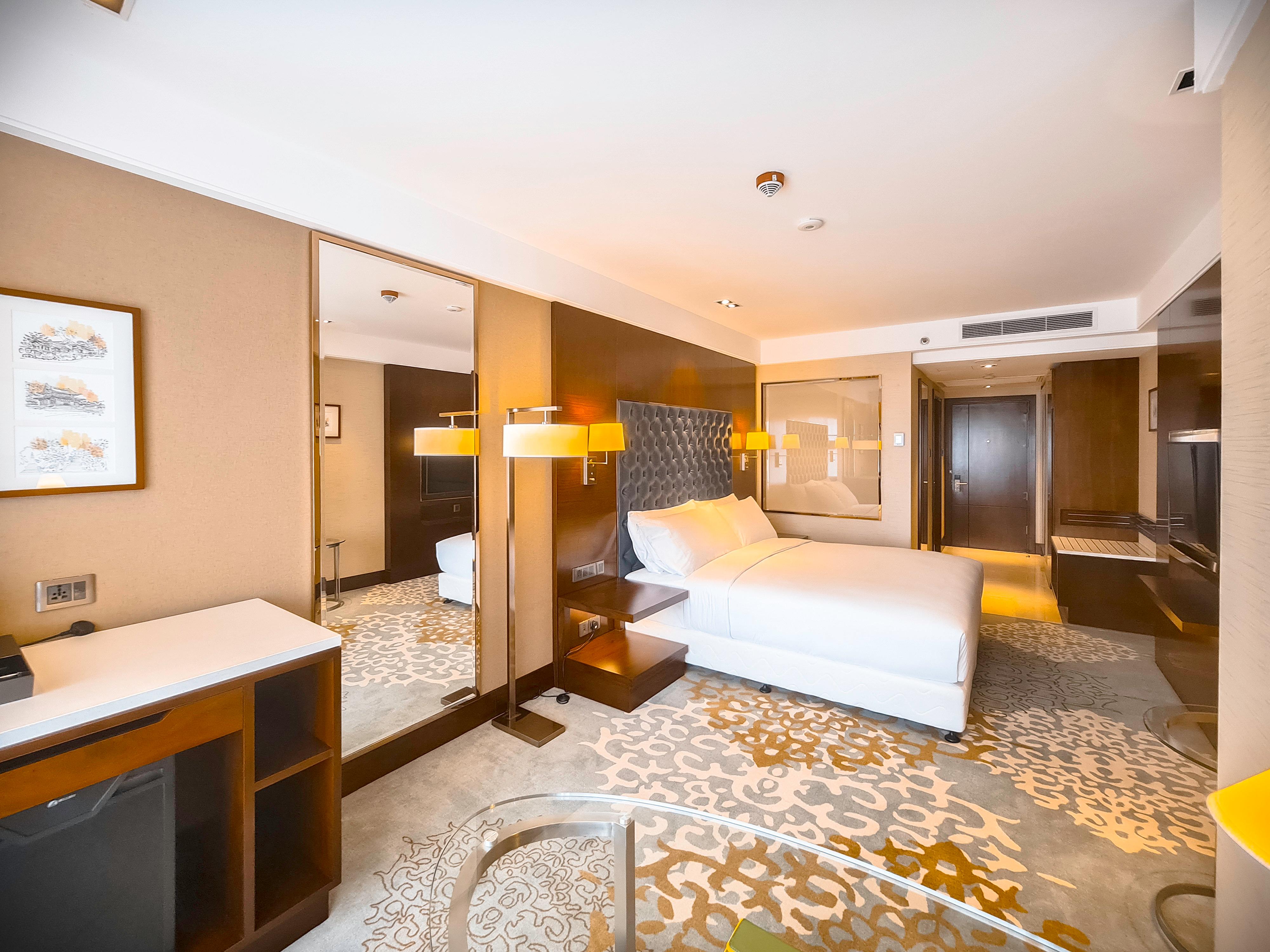 Double King Bed Non Smoking