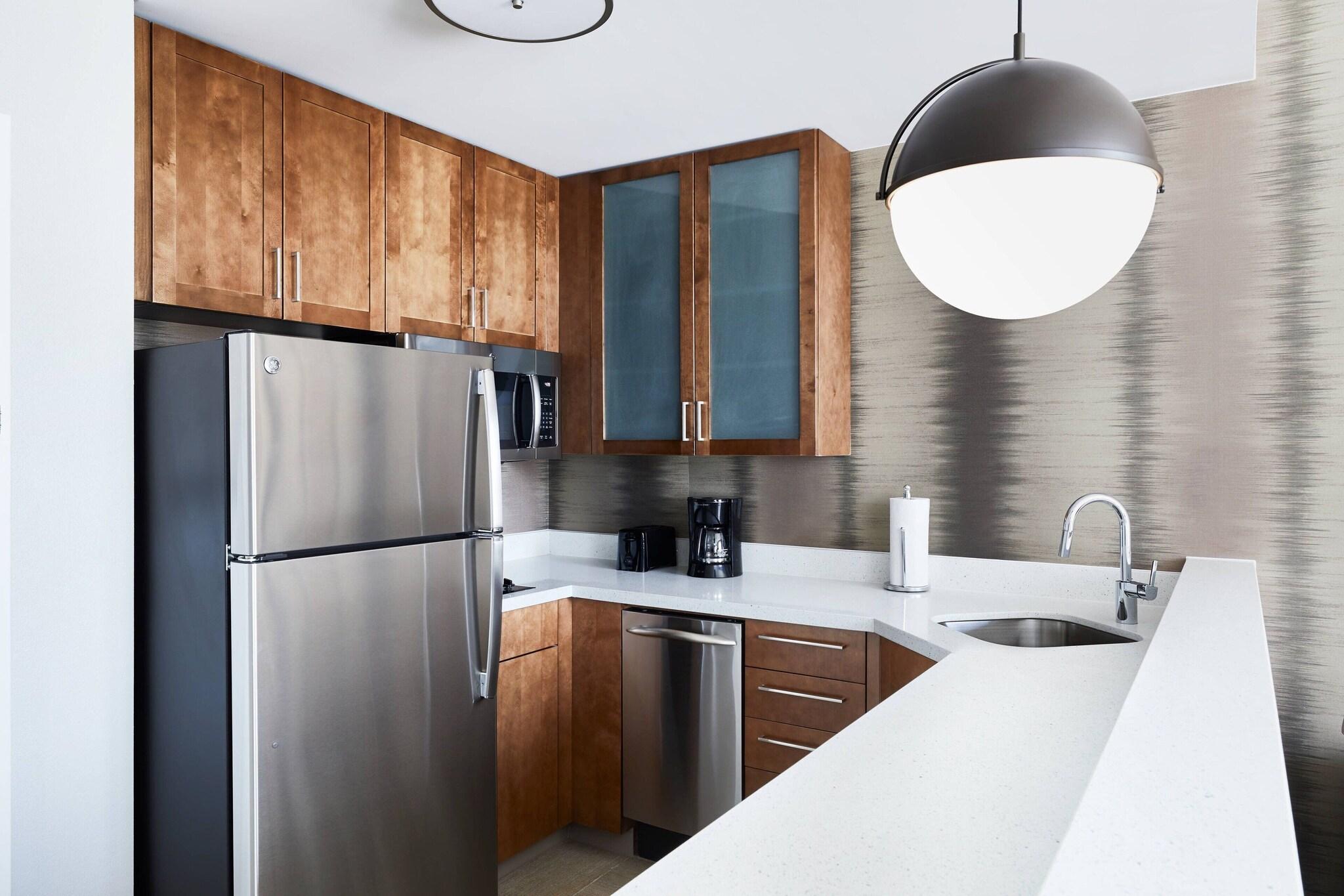 Suite King Bed One Bedroom 