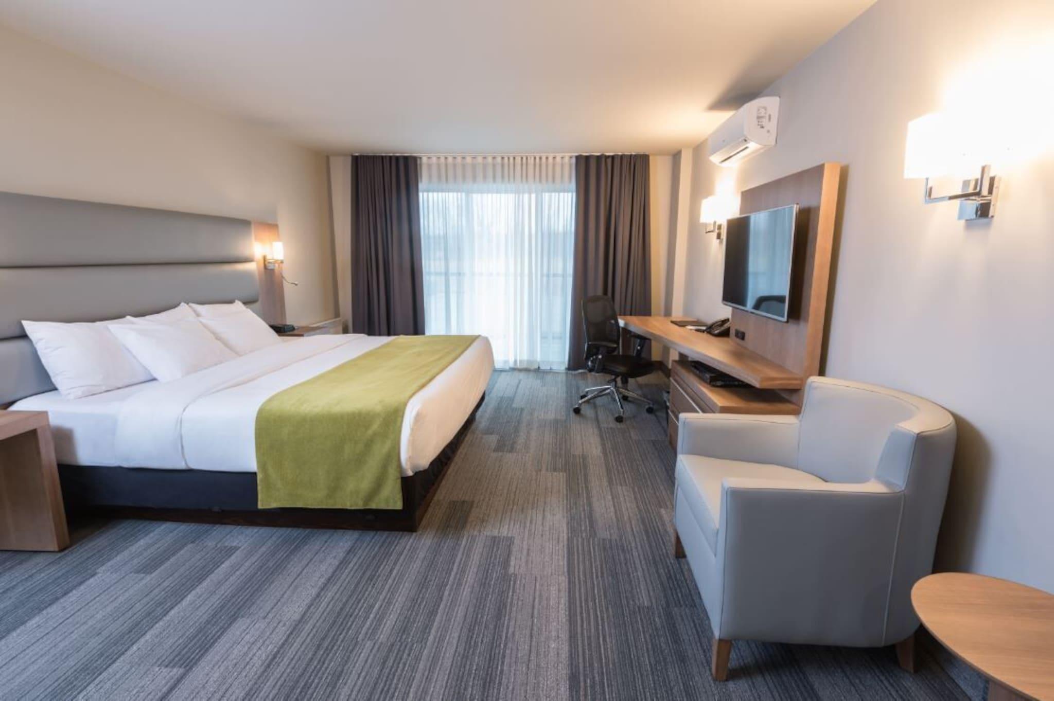 Double King Size Bed