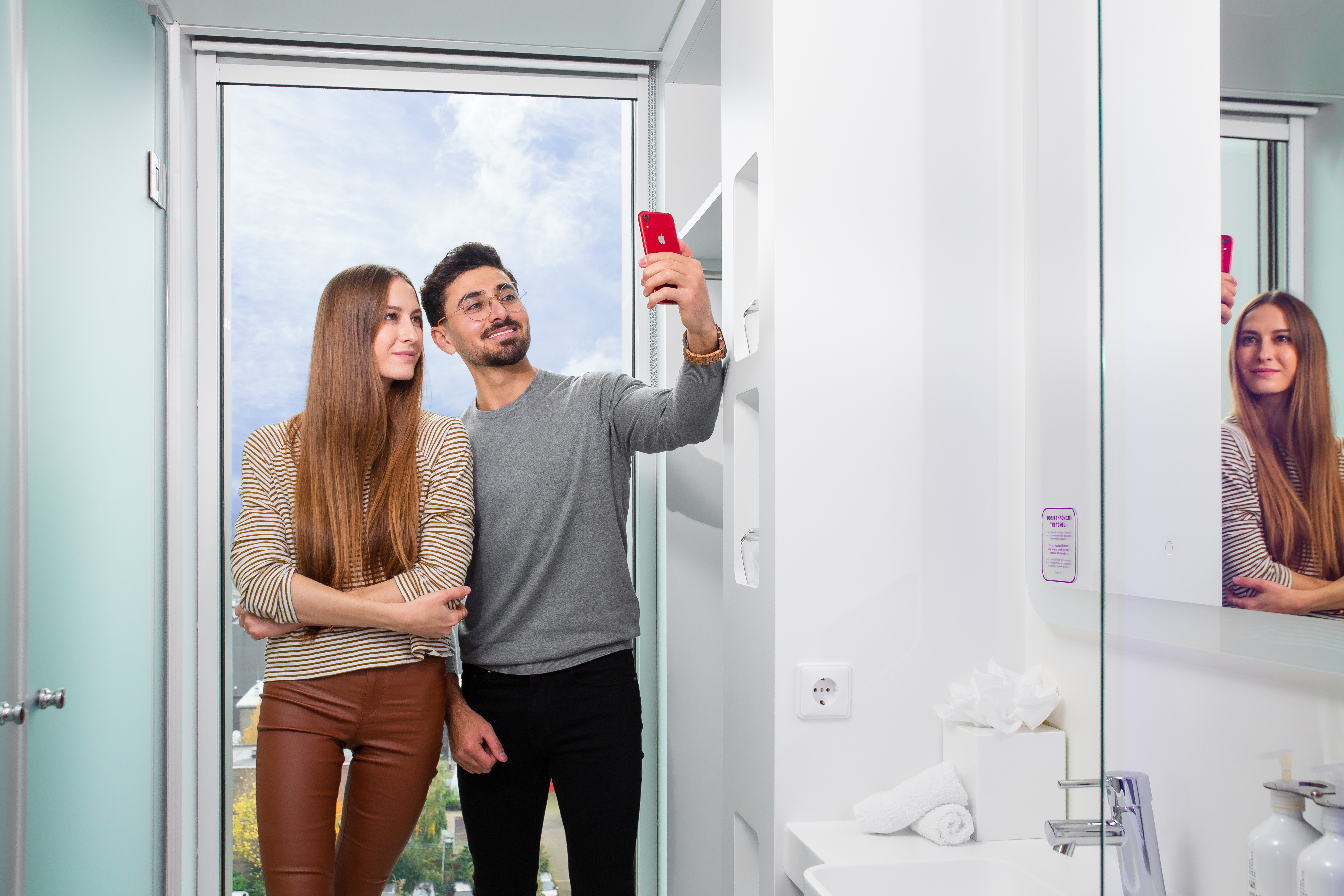 Cabin City View Queen Bed