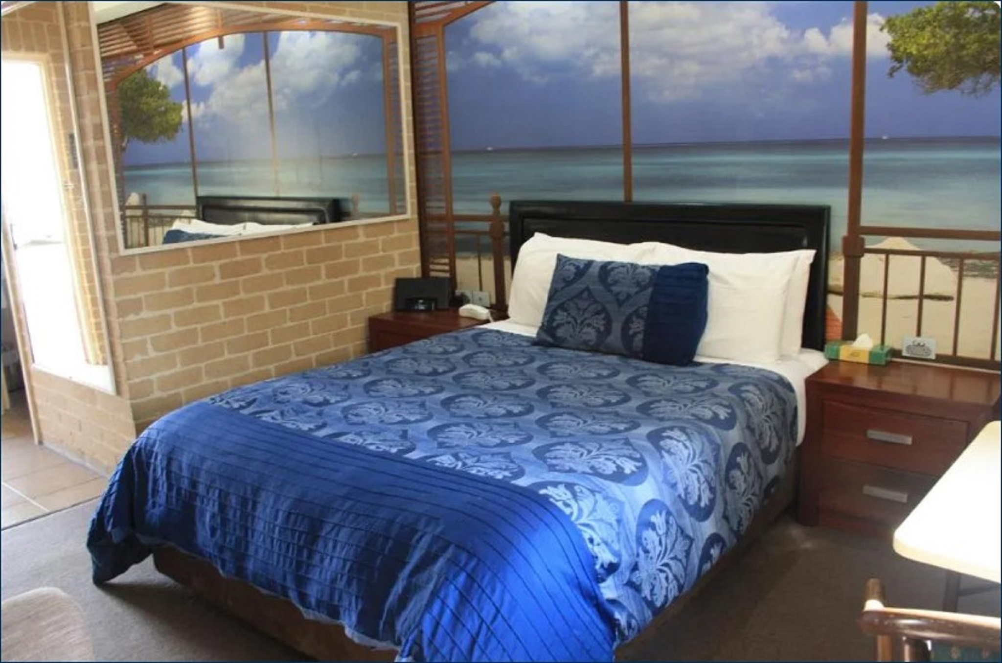 Double Deluxe Queen Bed