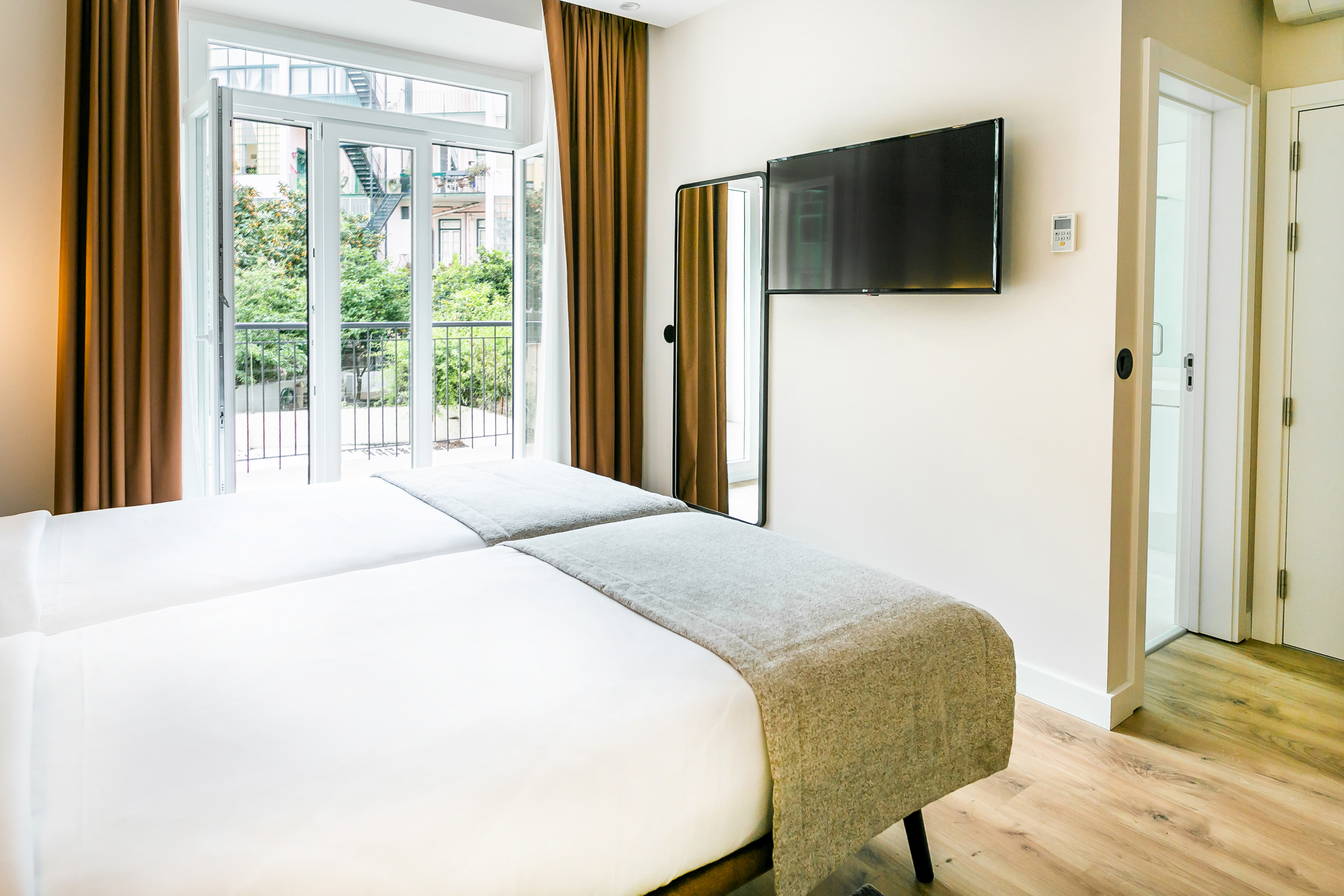 Room Superior with Balcony