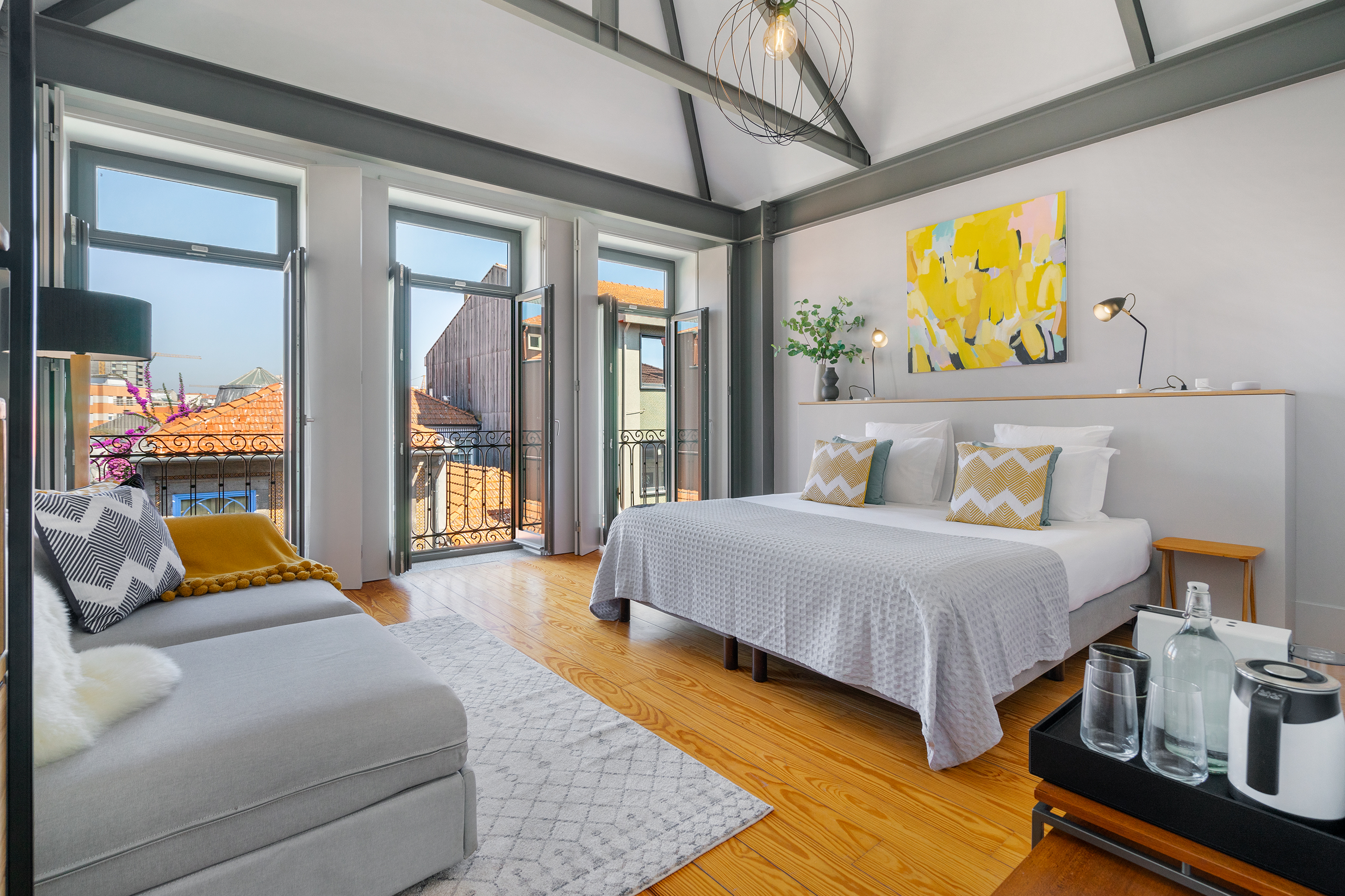 Home Eight Bedrooms with More Than Three Bathrooms