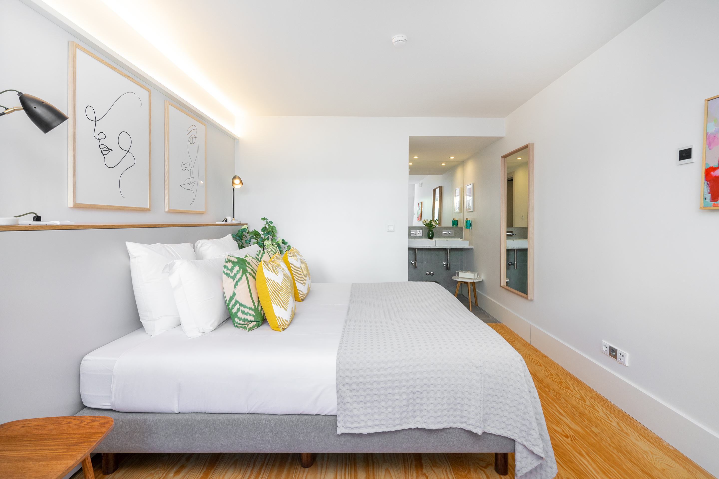 Suite Garden View King Bed