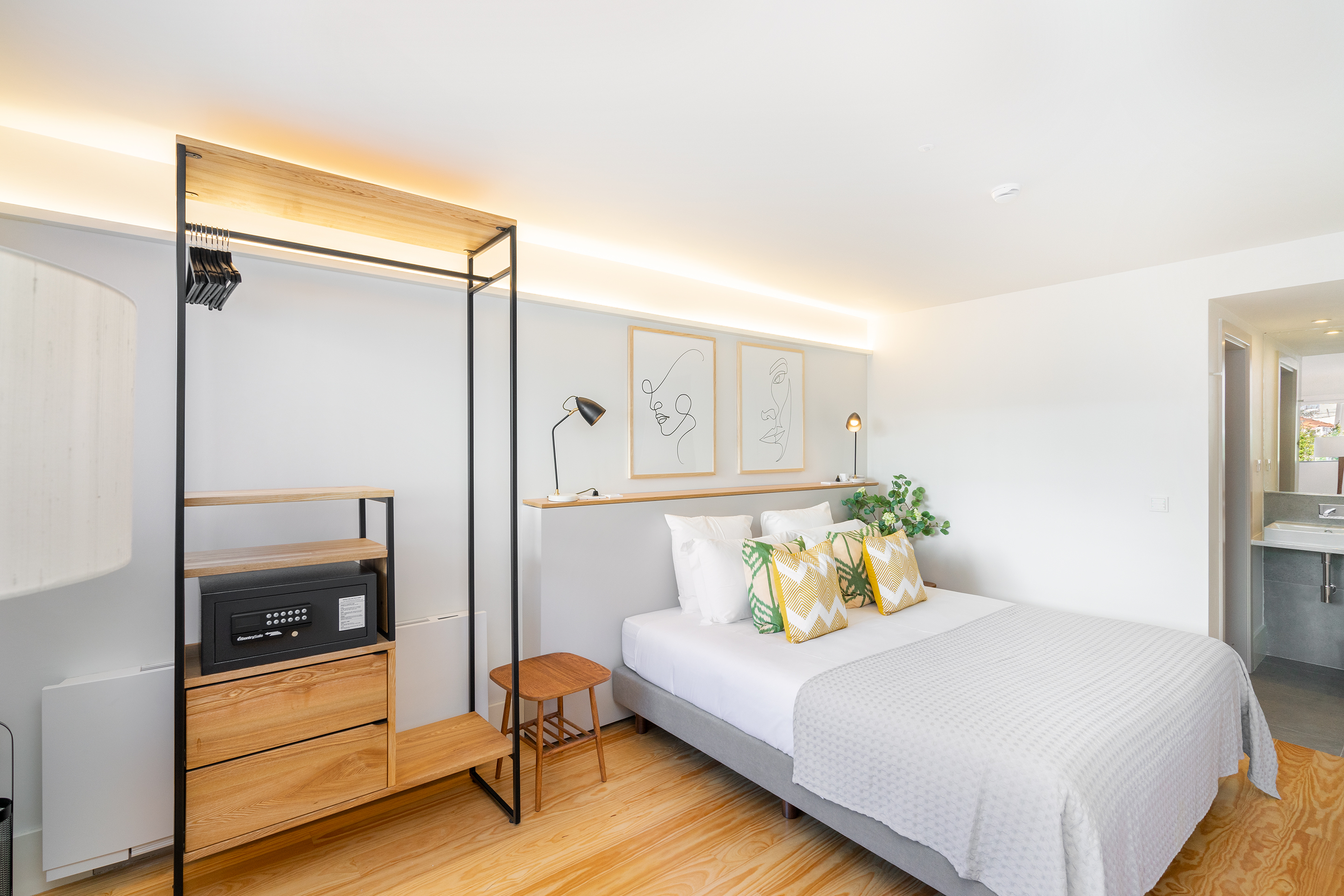 Suite Garden View King Bed