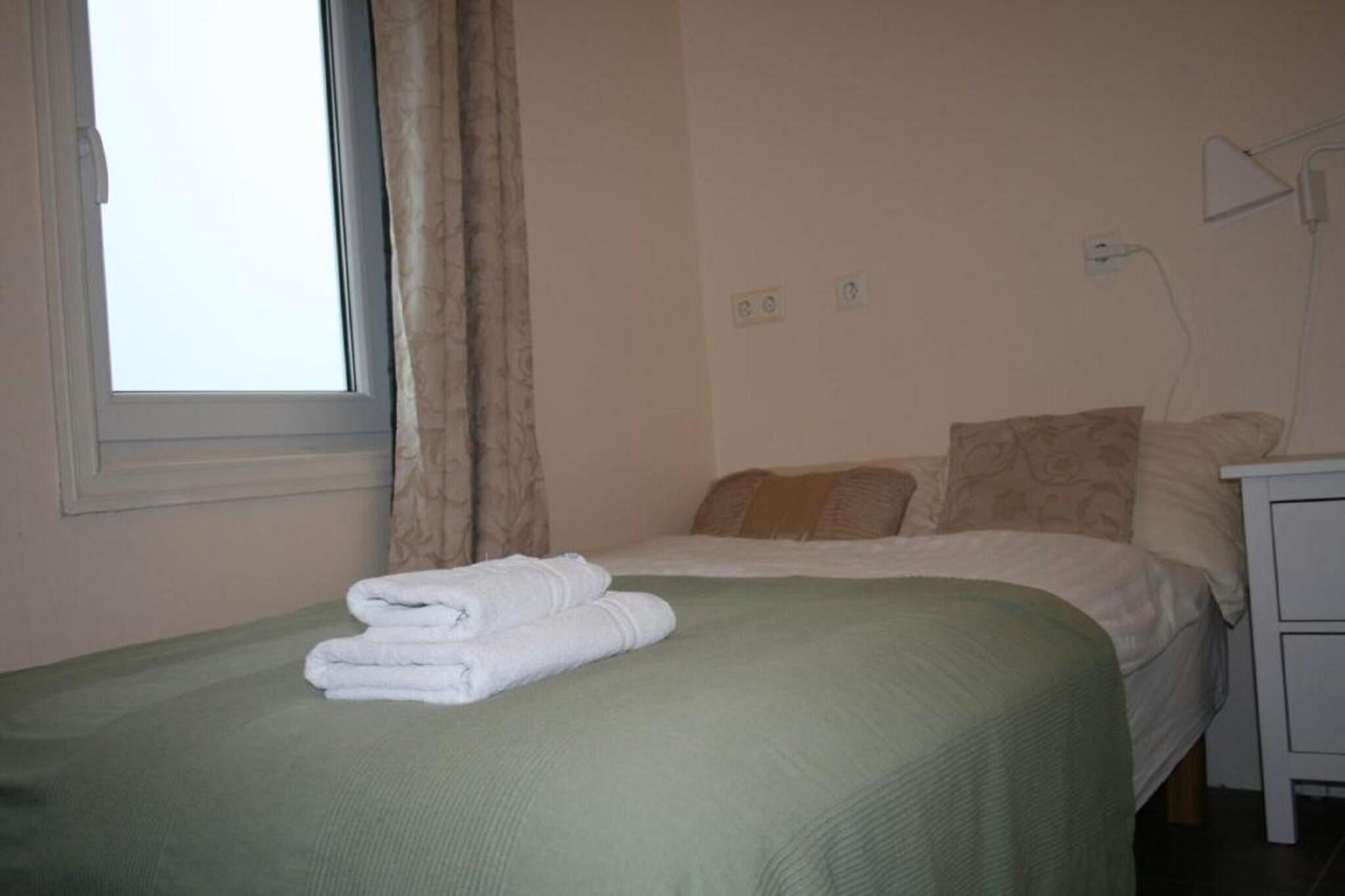 Single with Shared Bathroom