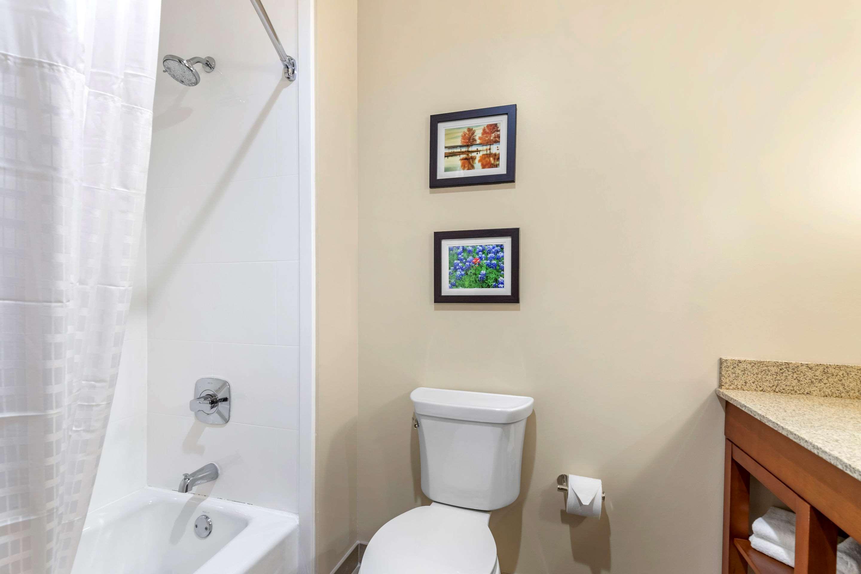 Suite Two Queen Beds Non Smoking