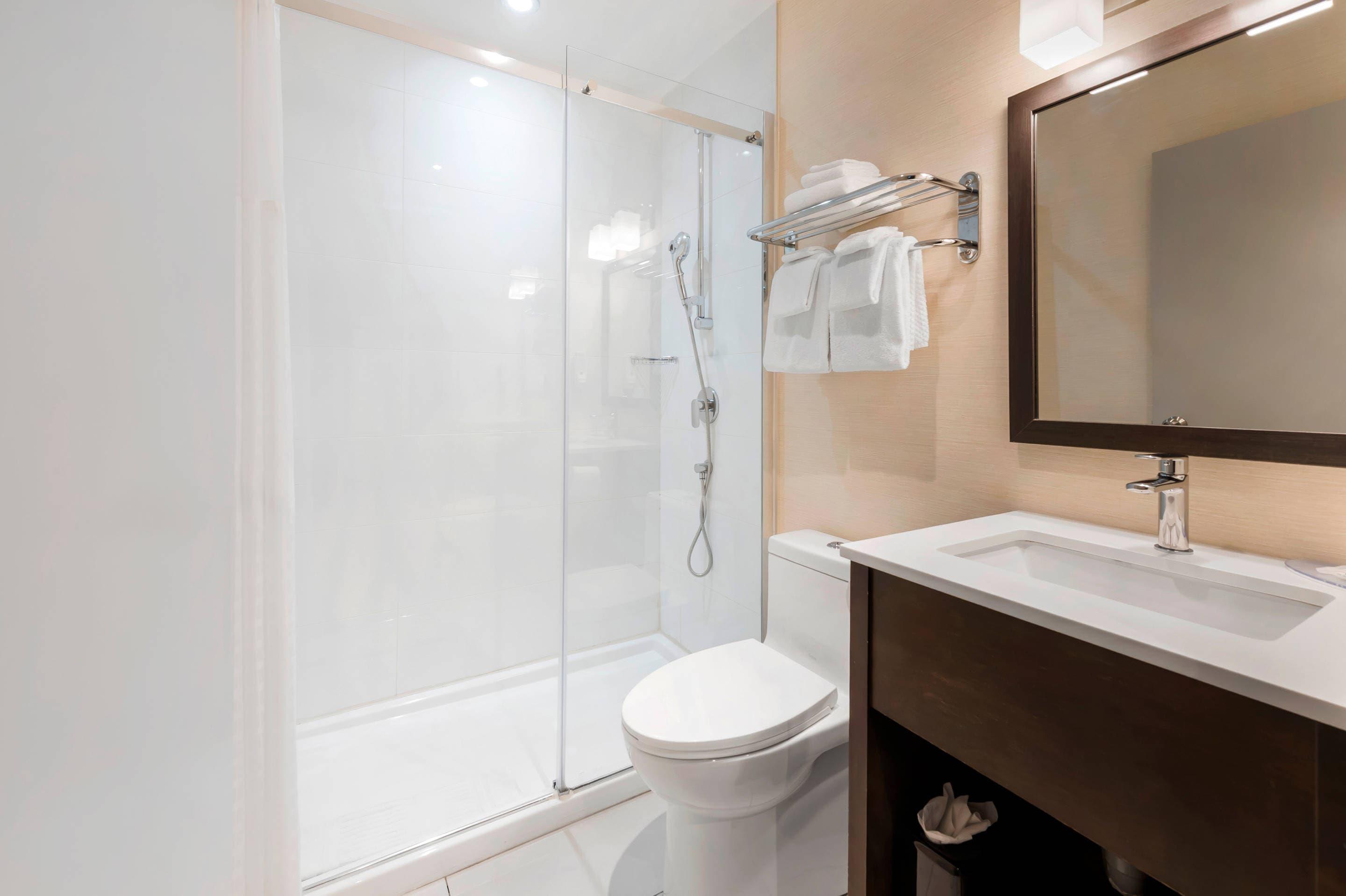 Double Queen Bed Non Smoking