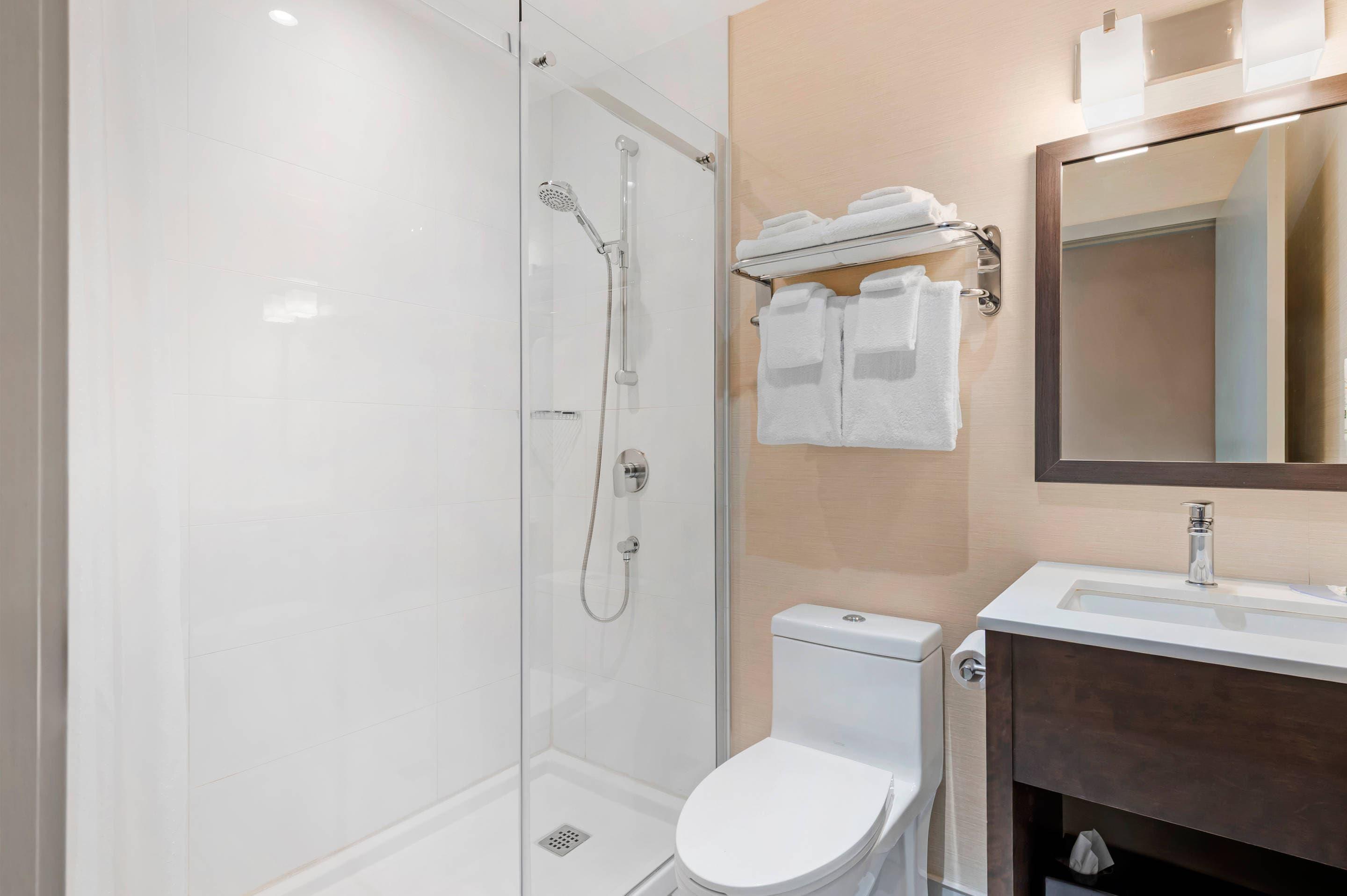 Double Two Queen Beds Non Smoking